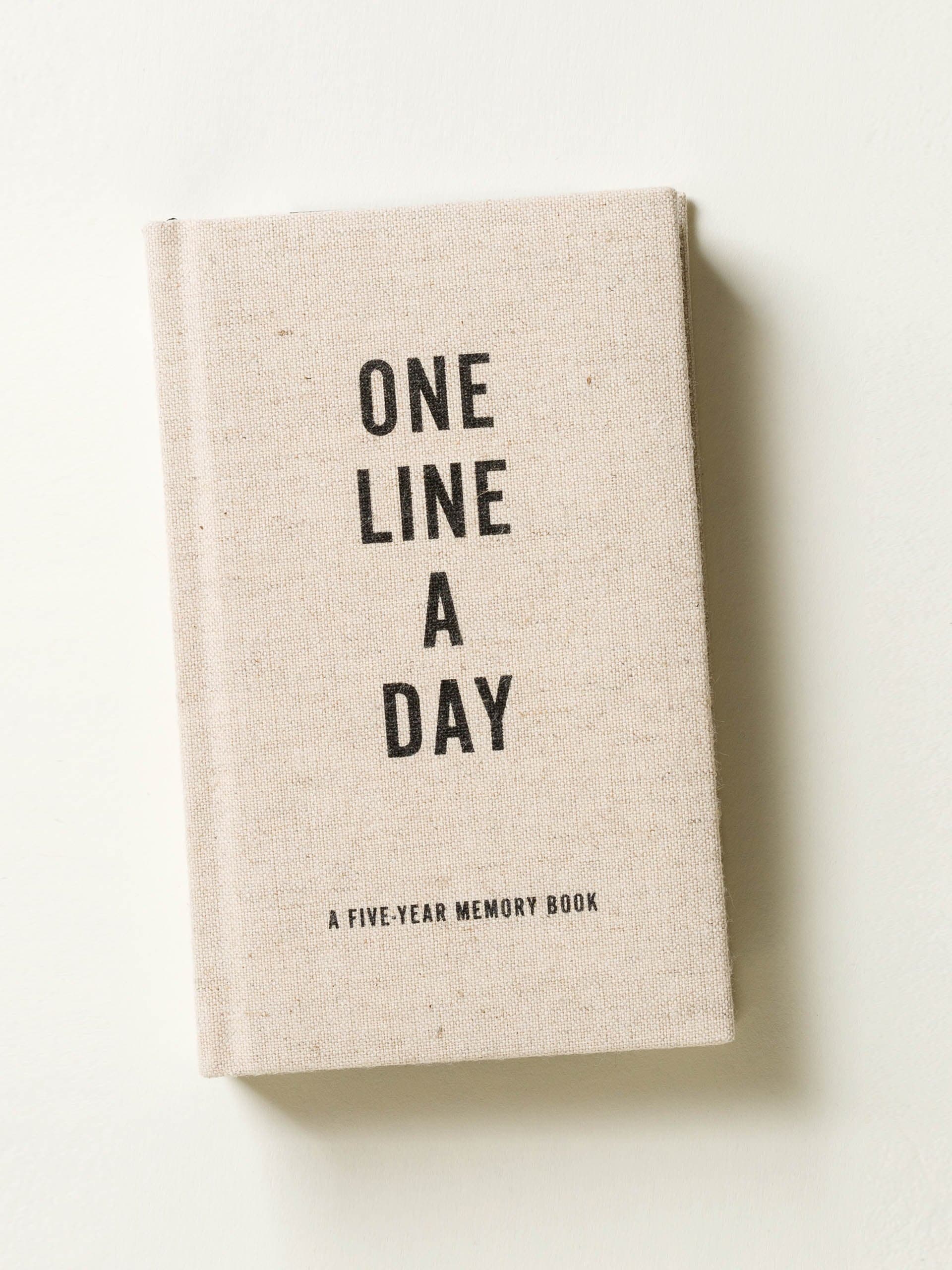 One line a day canvas five-year memory book