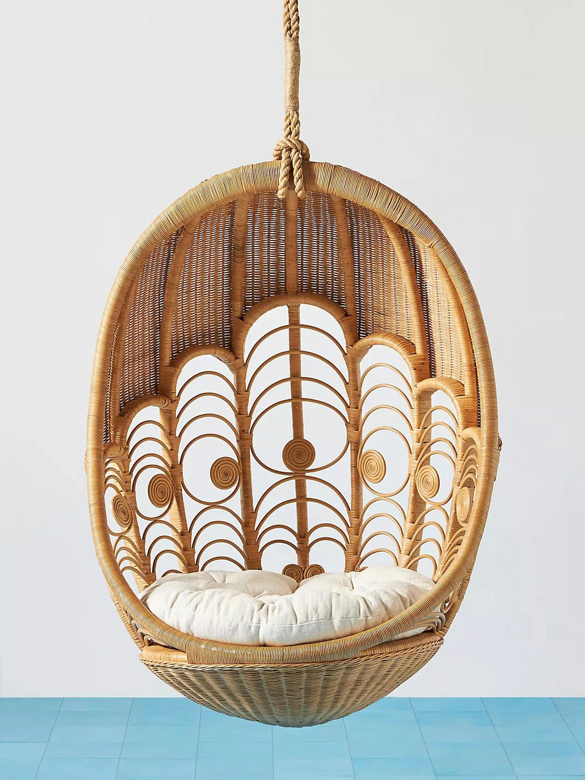 Peacock indoor/outdoor hanging chair