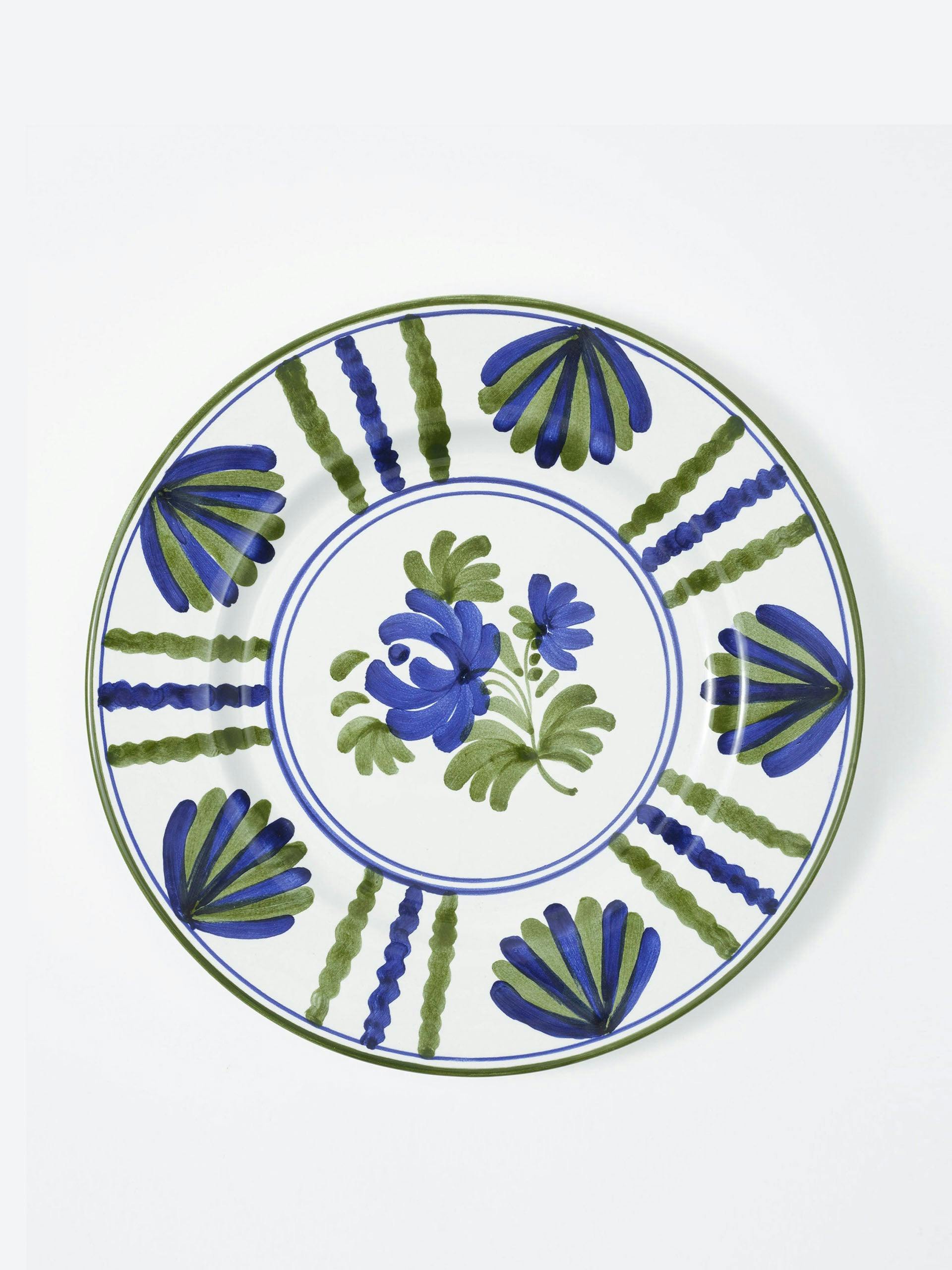 Blossom dinner plate in blue