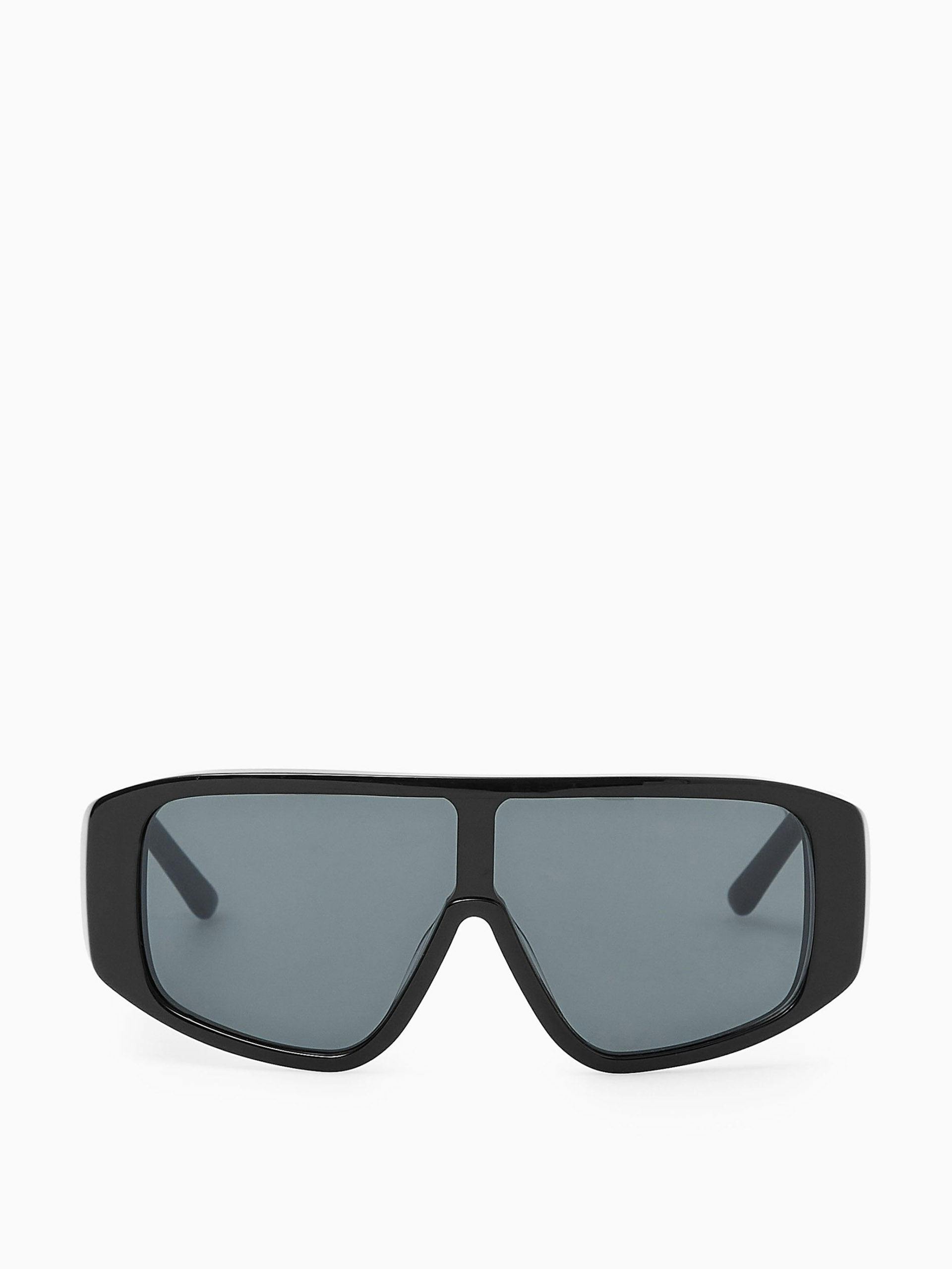 Oversized visor sunglasses