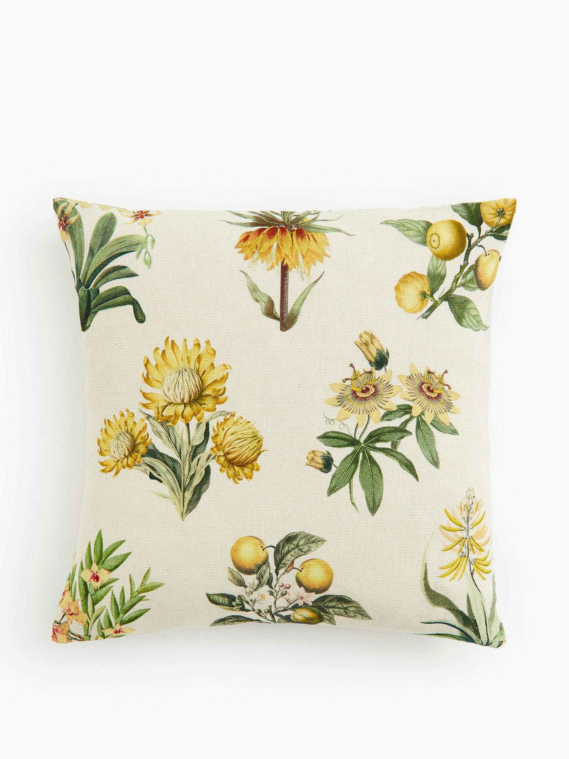 Patterned cushion cover