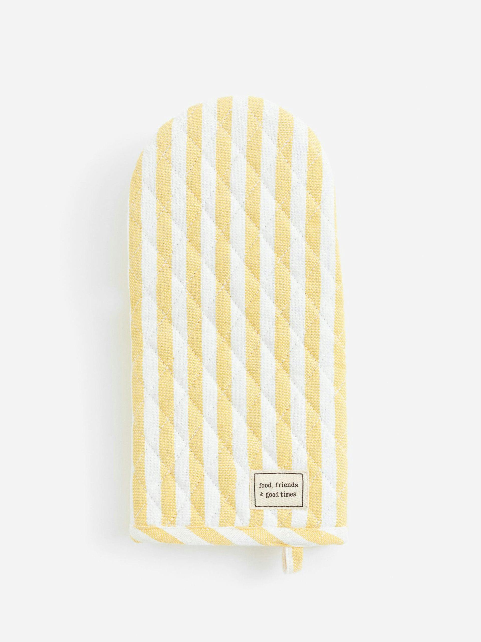 Striped oven glove