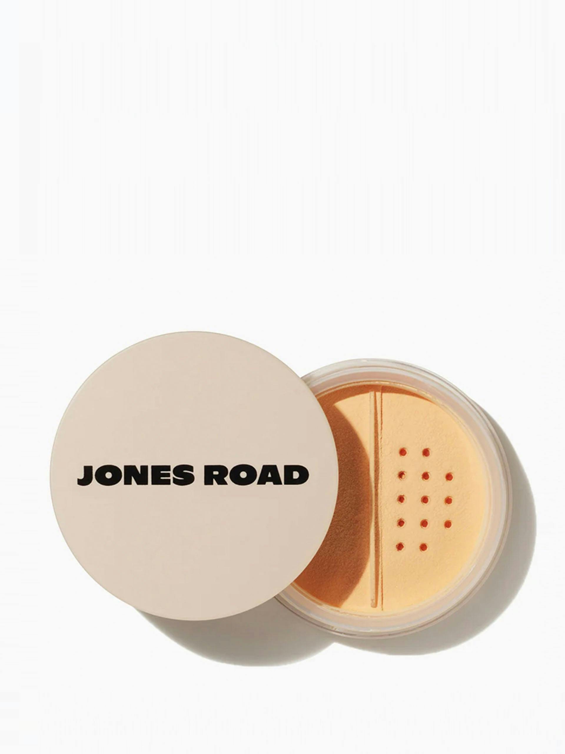 Tinted face powder