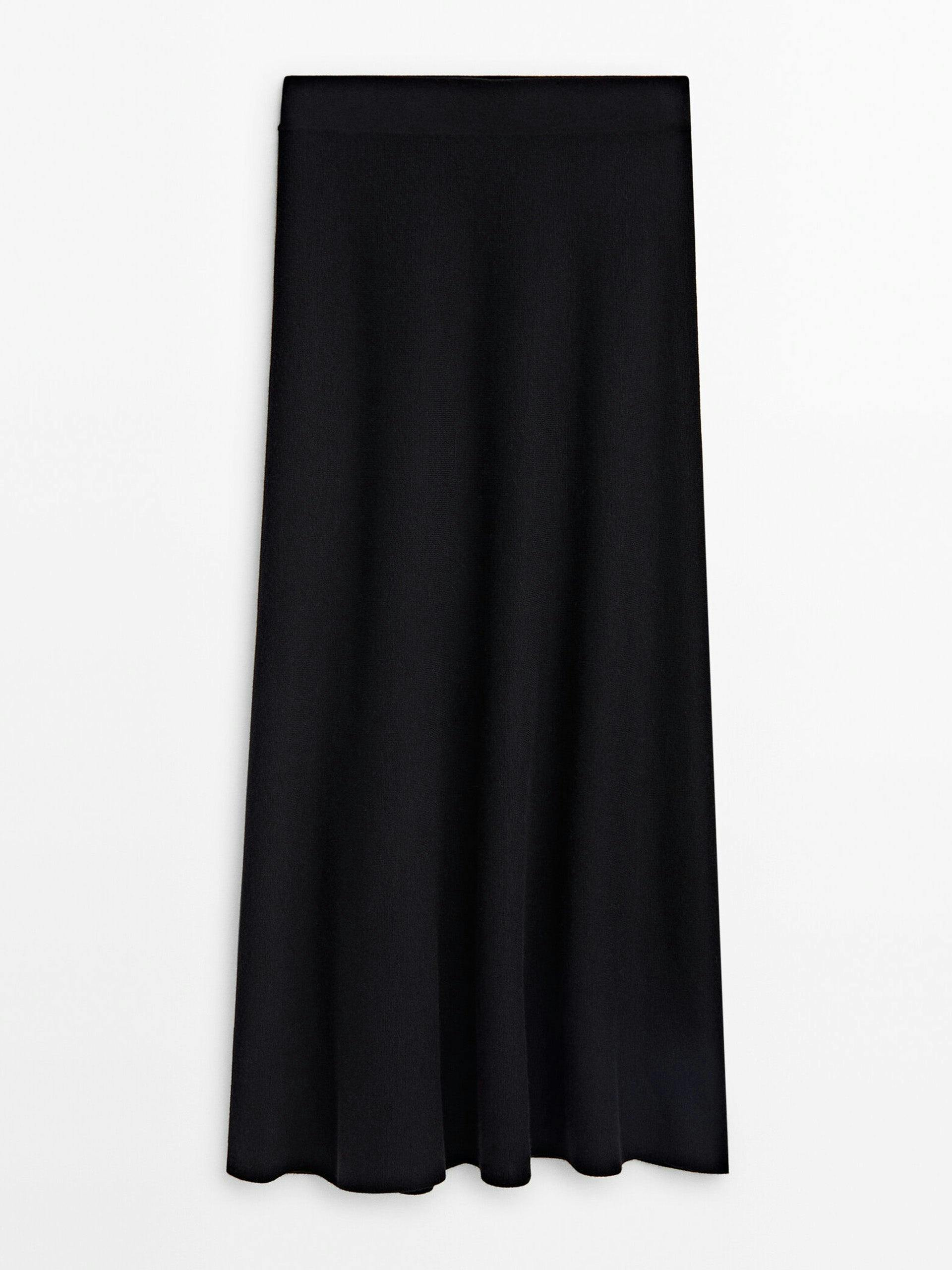 Black knitted maxi skirt