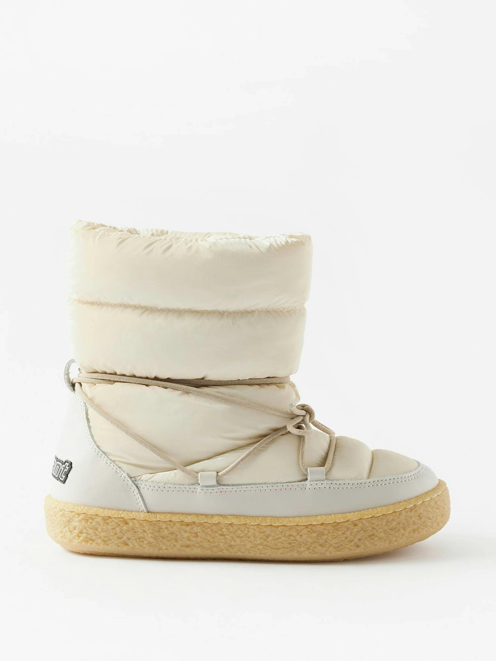 Cream quilted snow boots