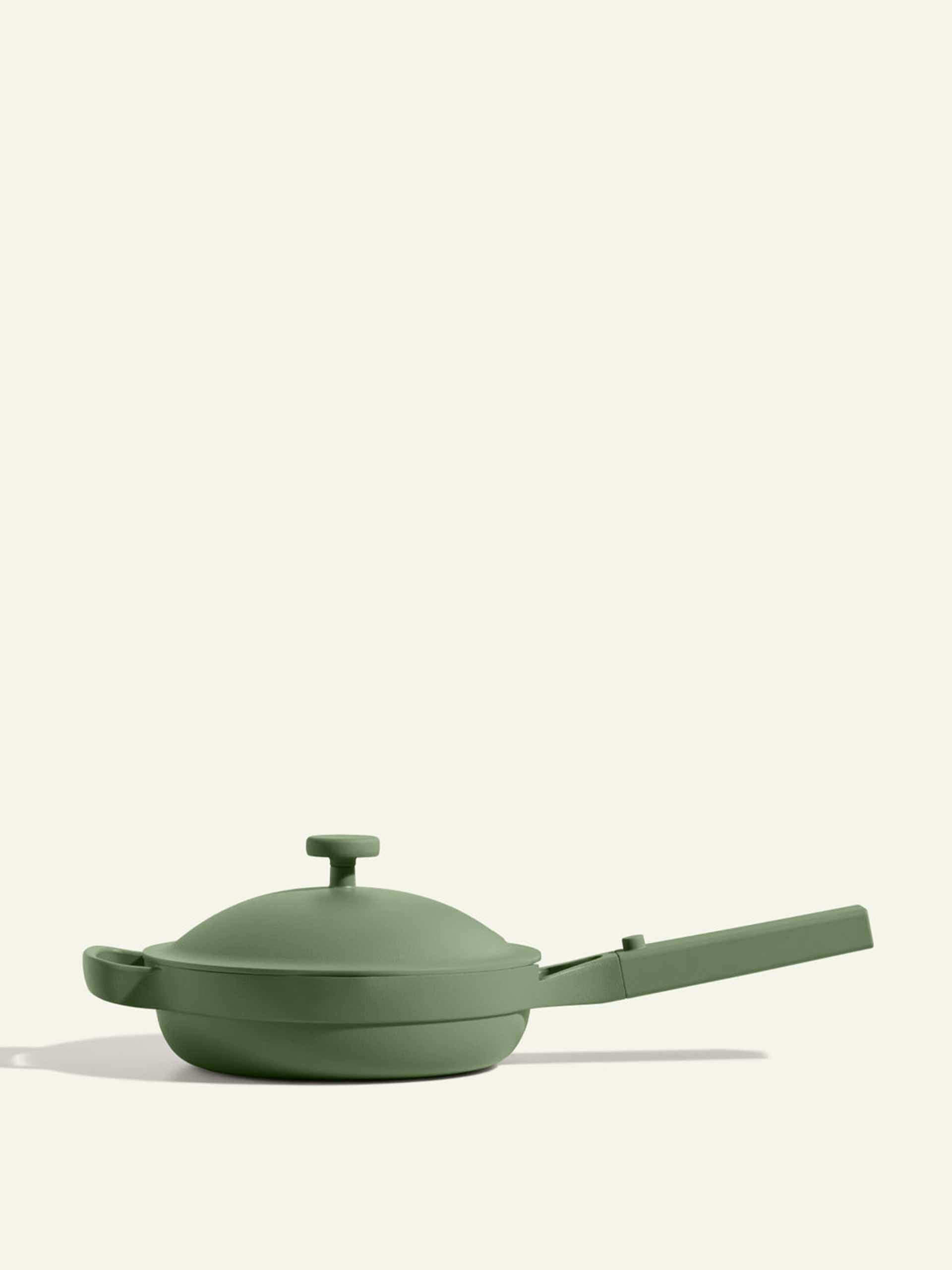 Green ceramic non-stick pan
