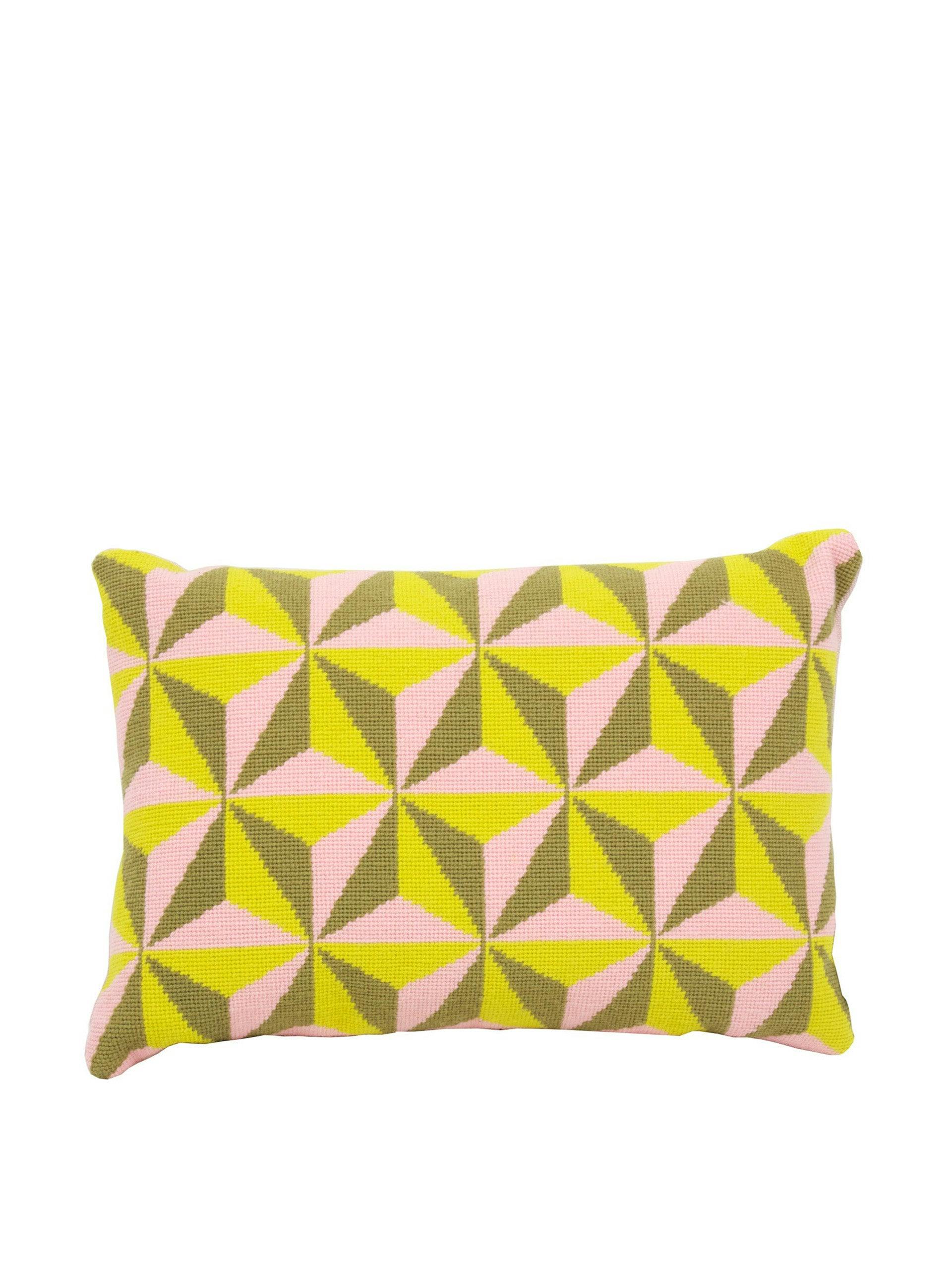 Tetrahedron cushion