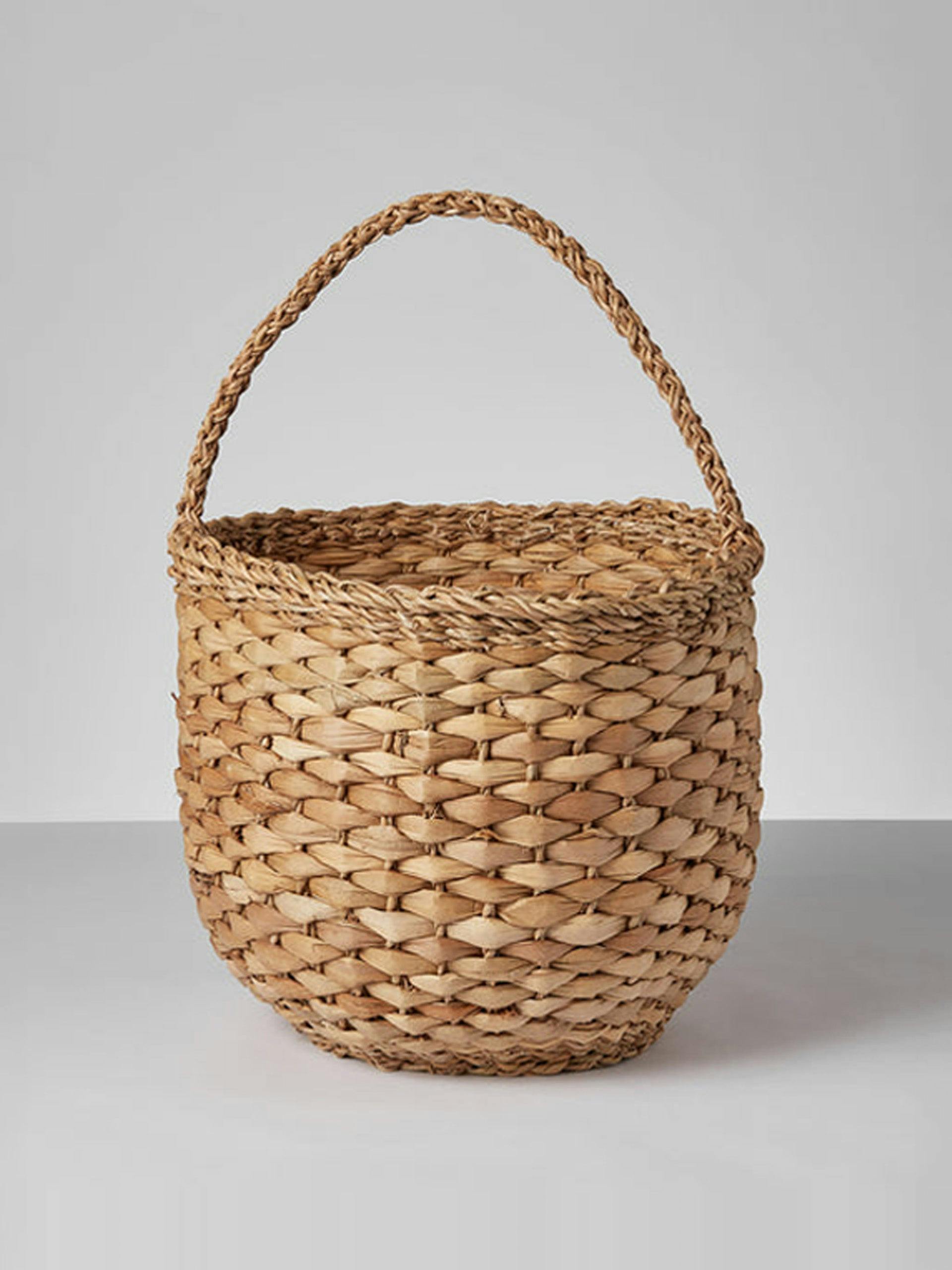 Textured weave hogla picnic basket