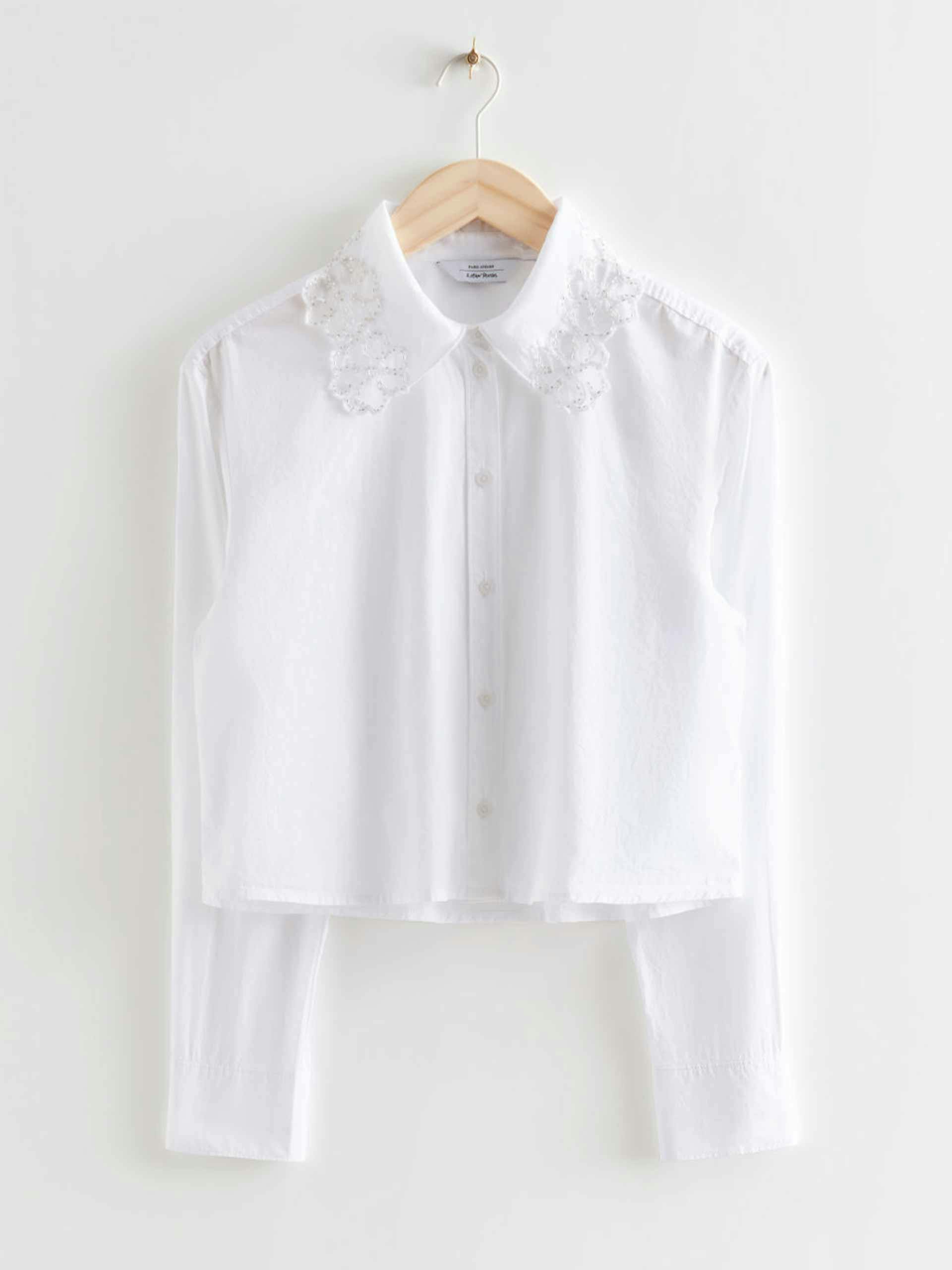 Cropped embroidered white shirt