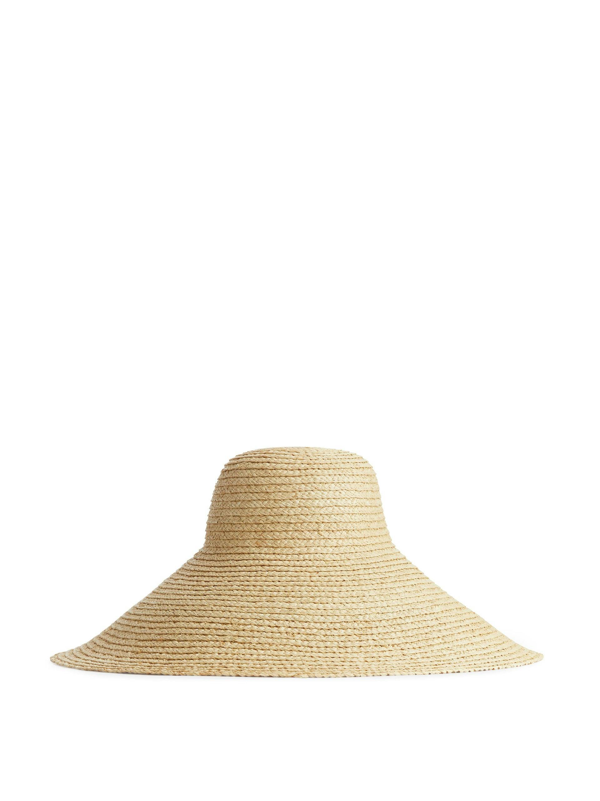 Wide brim straw hat