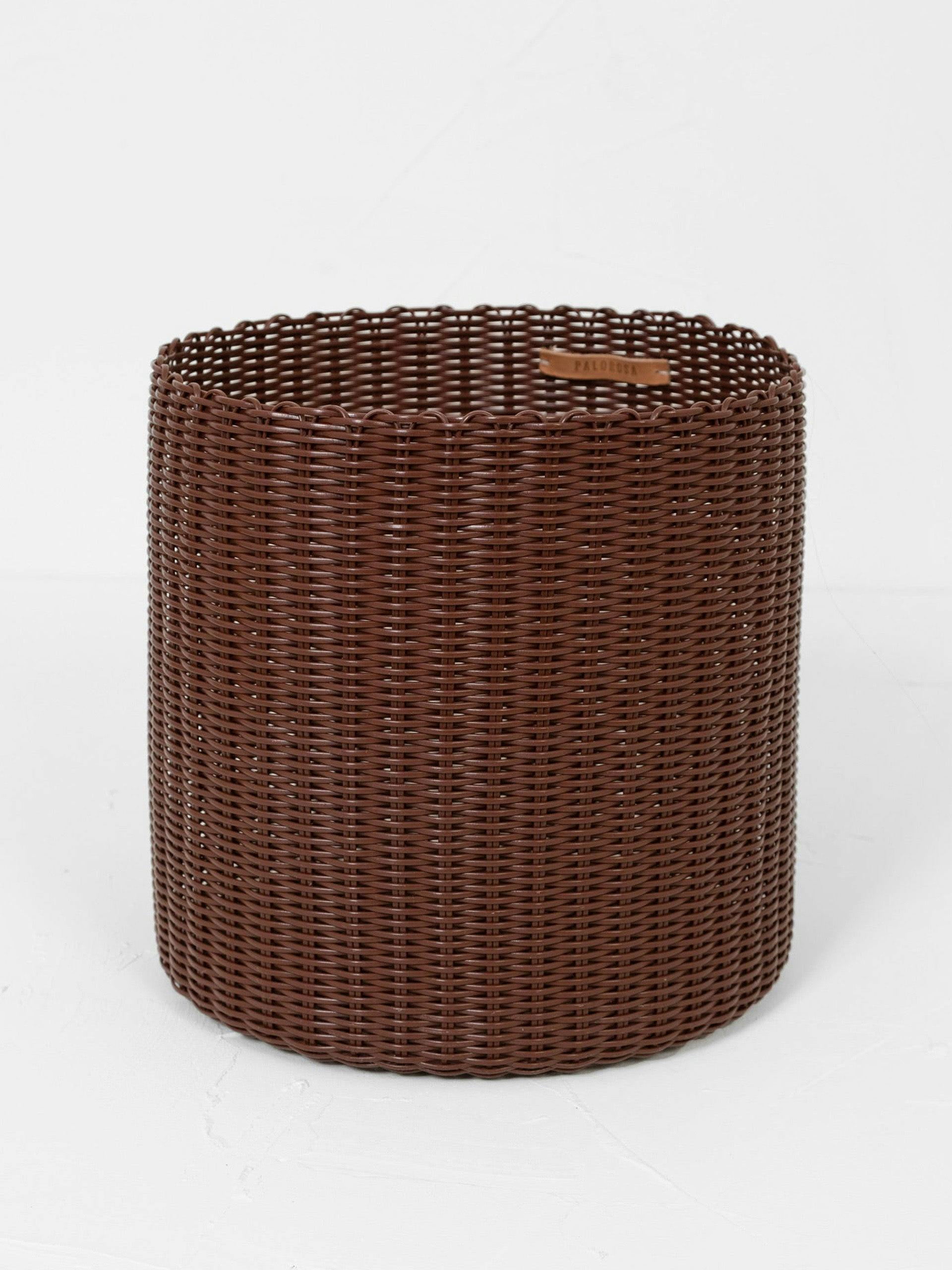 Small woven pot in chocolate