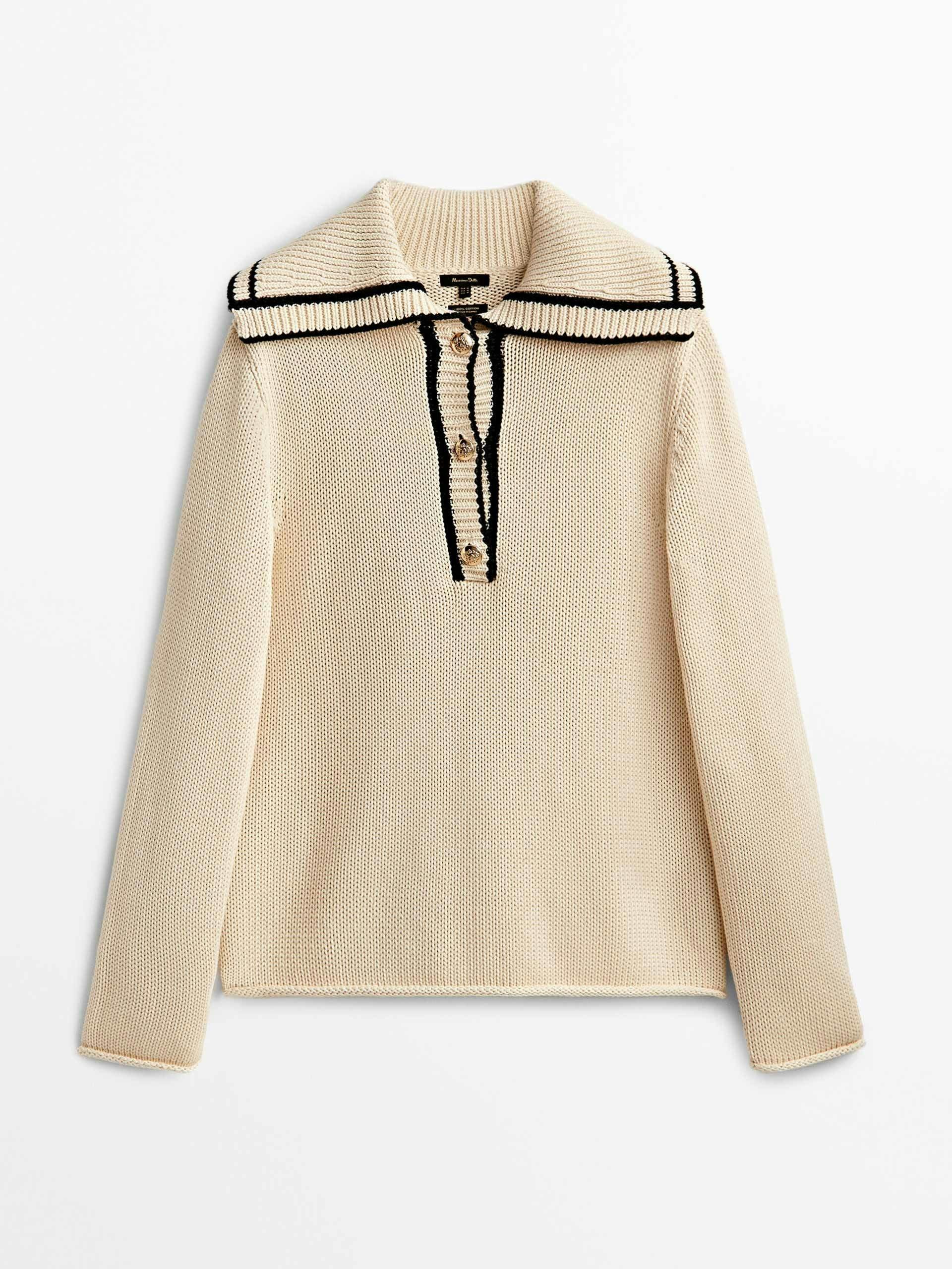 Sweater with contrast neckline and gold-toned buttons