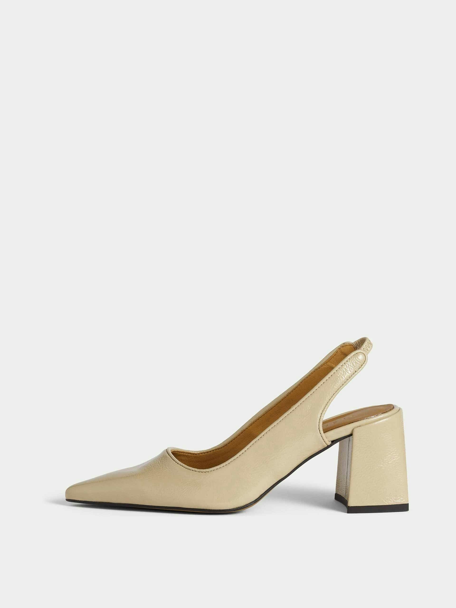 Leather heeled shoe
