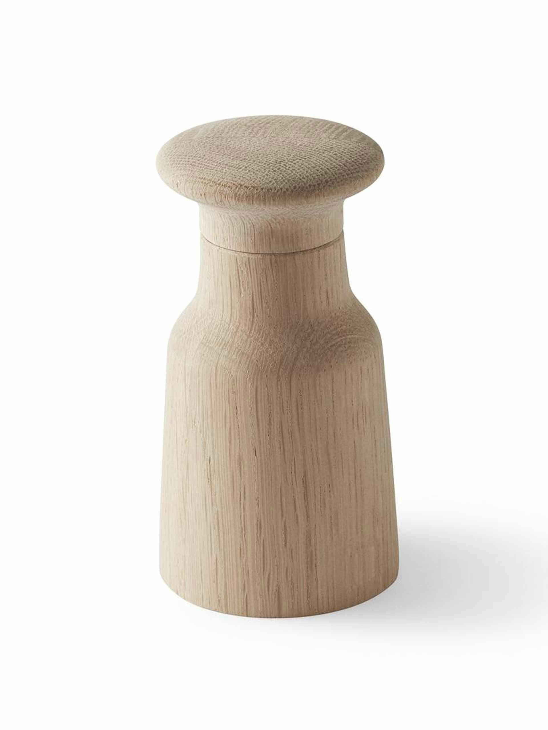 Oak salt or pepper grinder