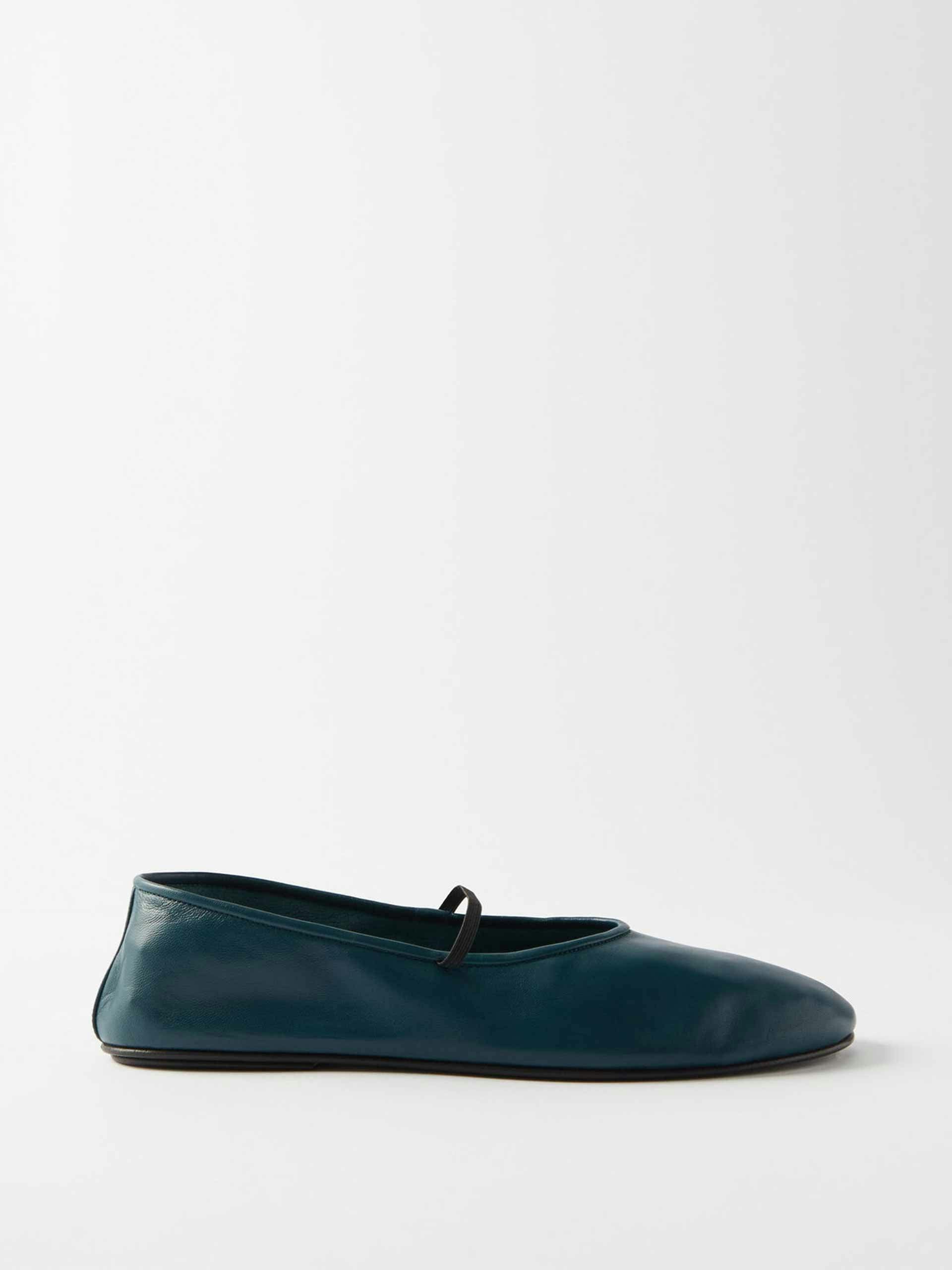 Round toe green leather flats