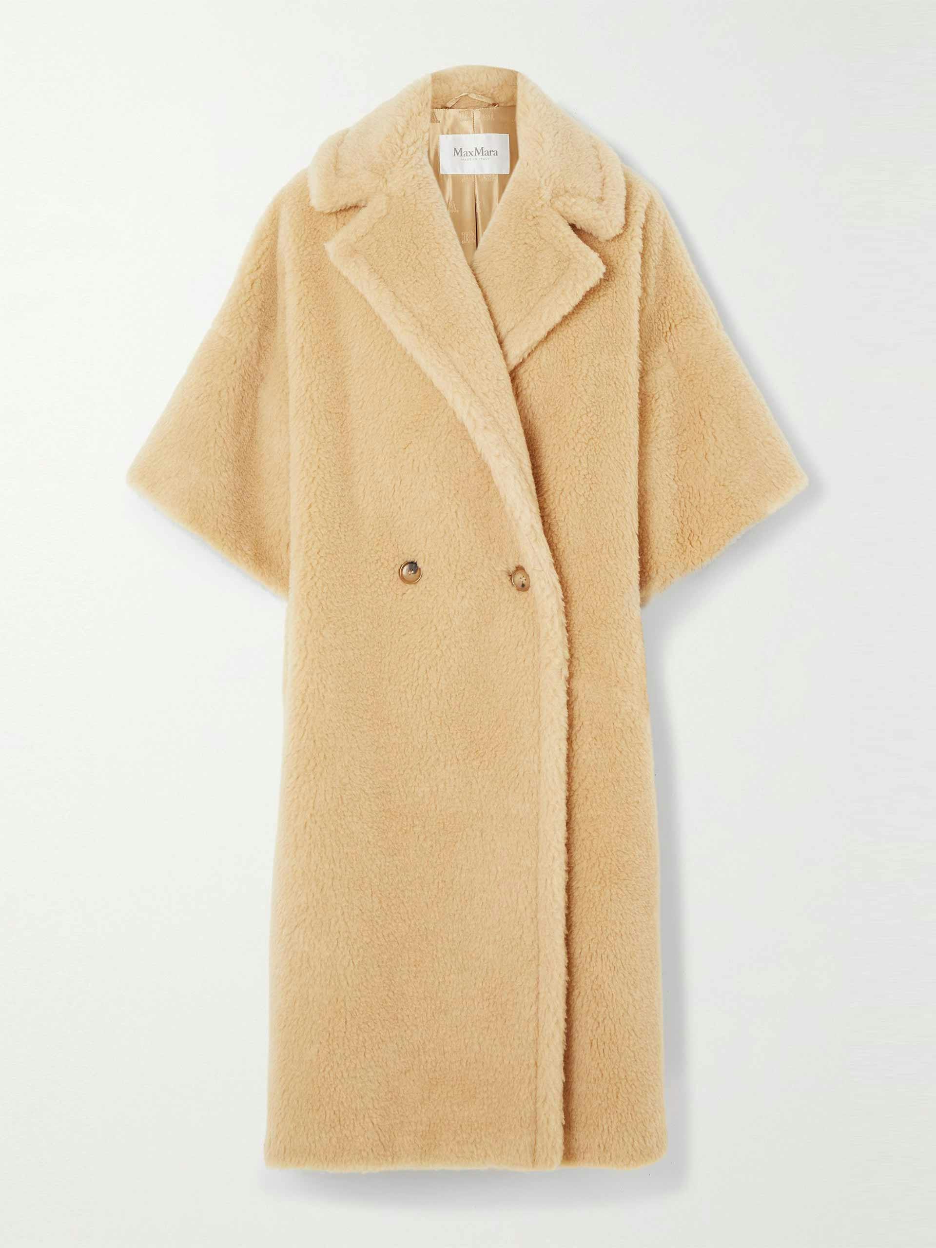 Oversized coat with short sleeves