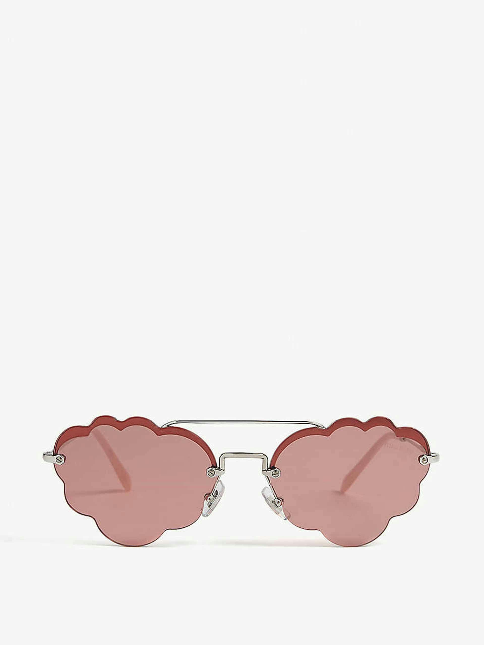 Irregular frame sunglasses