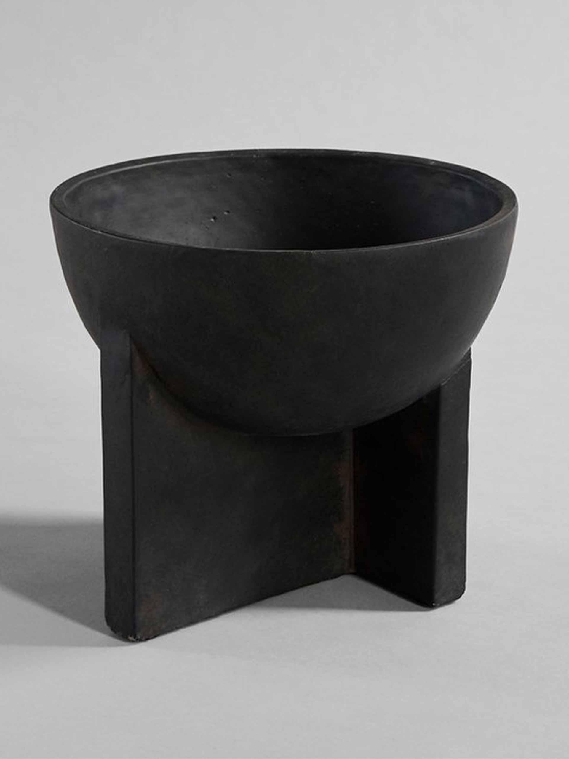 Black bowl