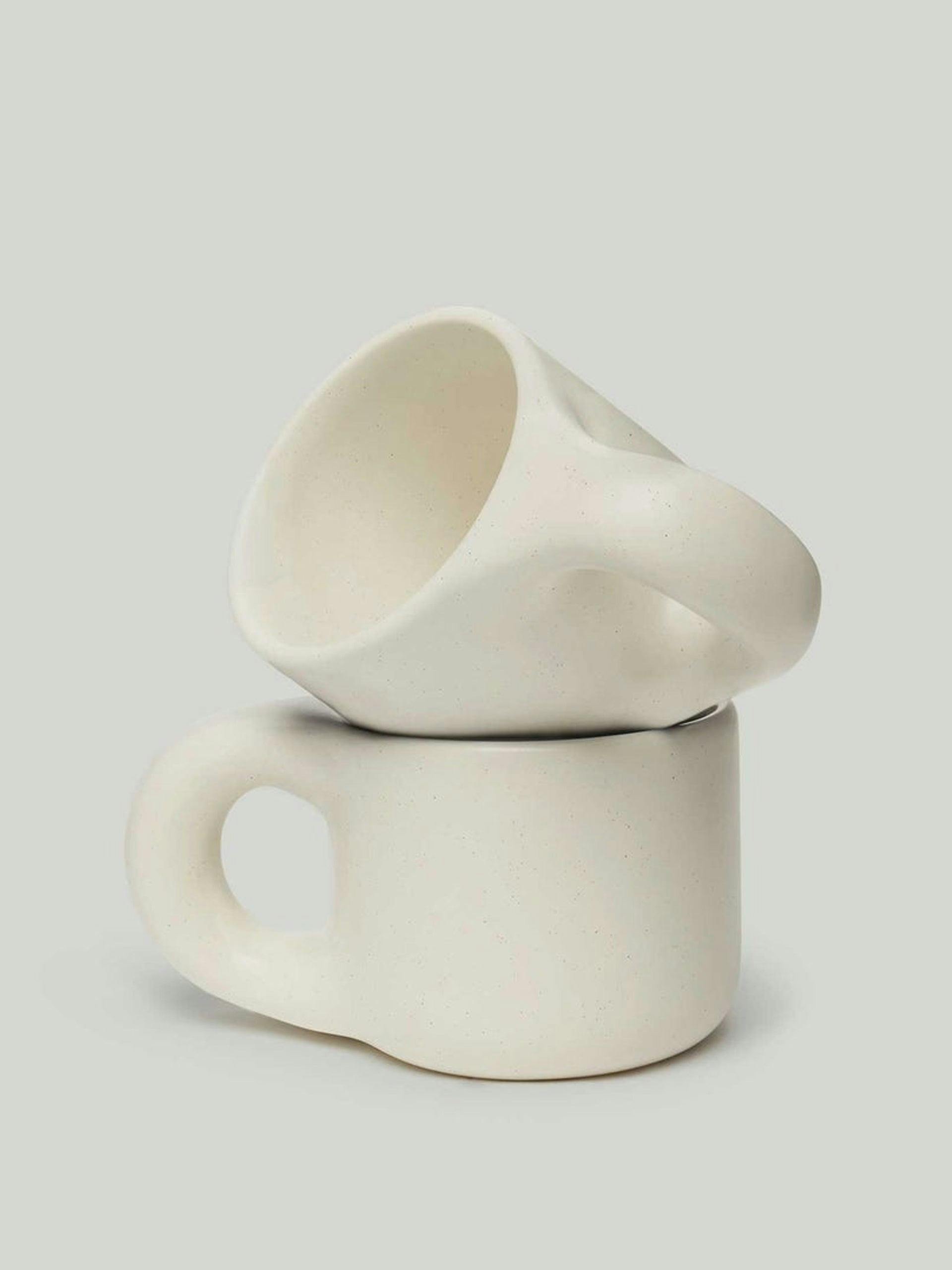 Stoneware mugs (set of 2)