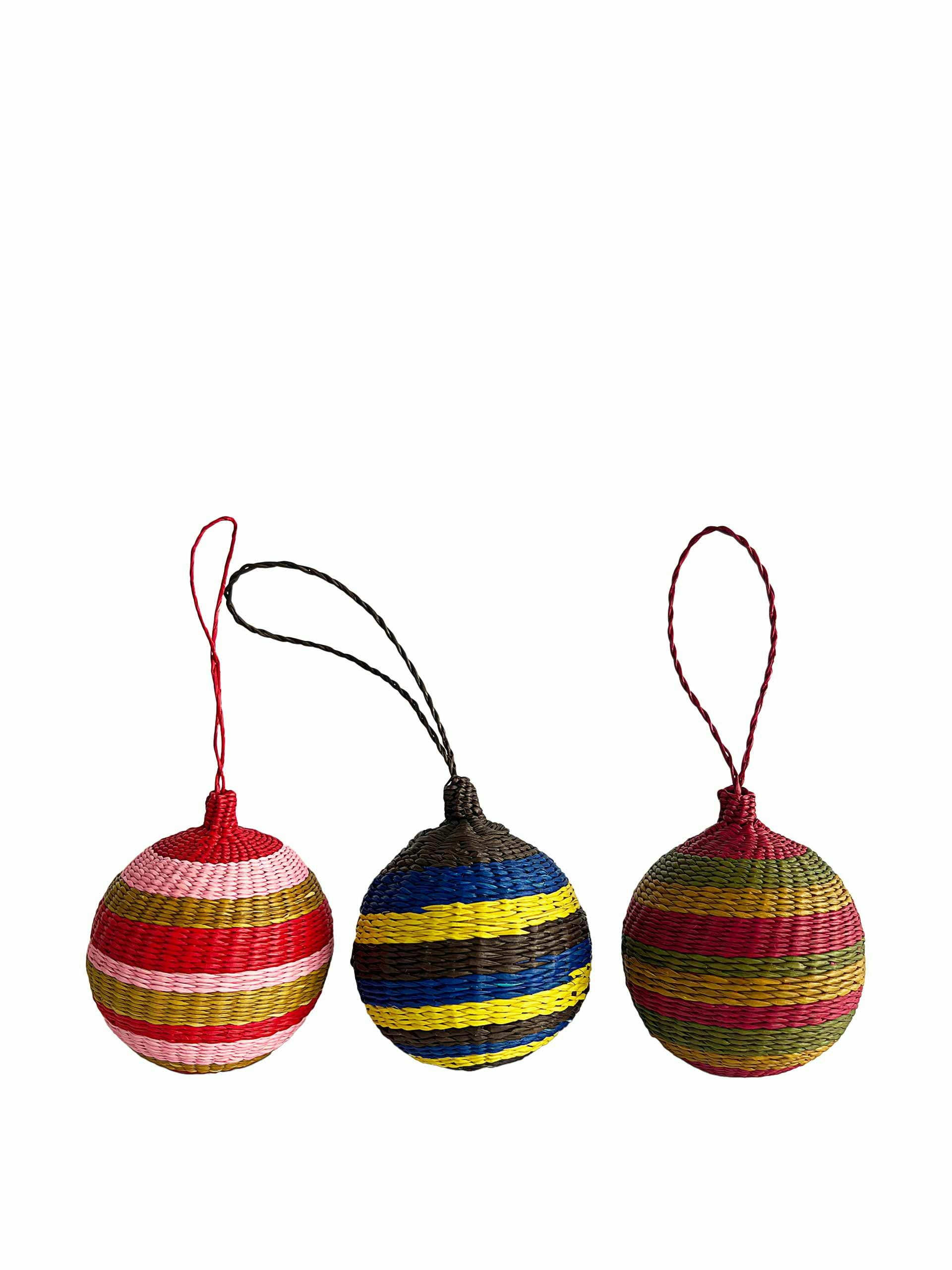 Collagerie x The Colombia Collective Raya woven baubles, set of 3