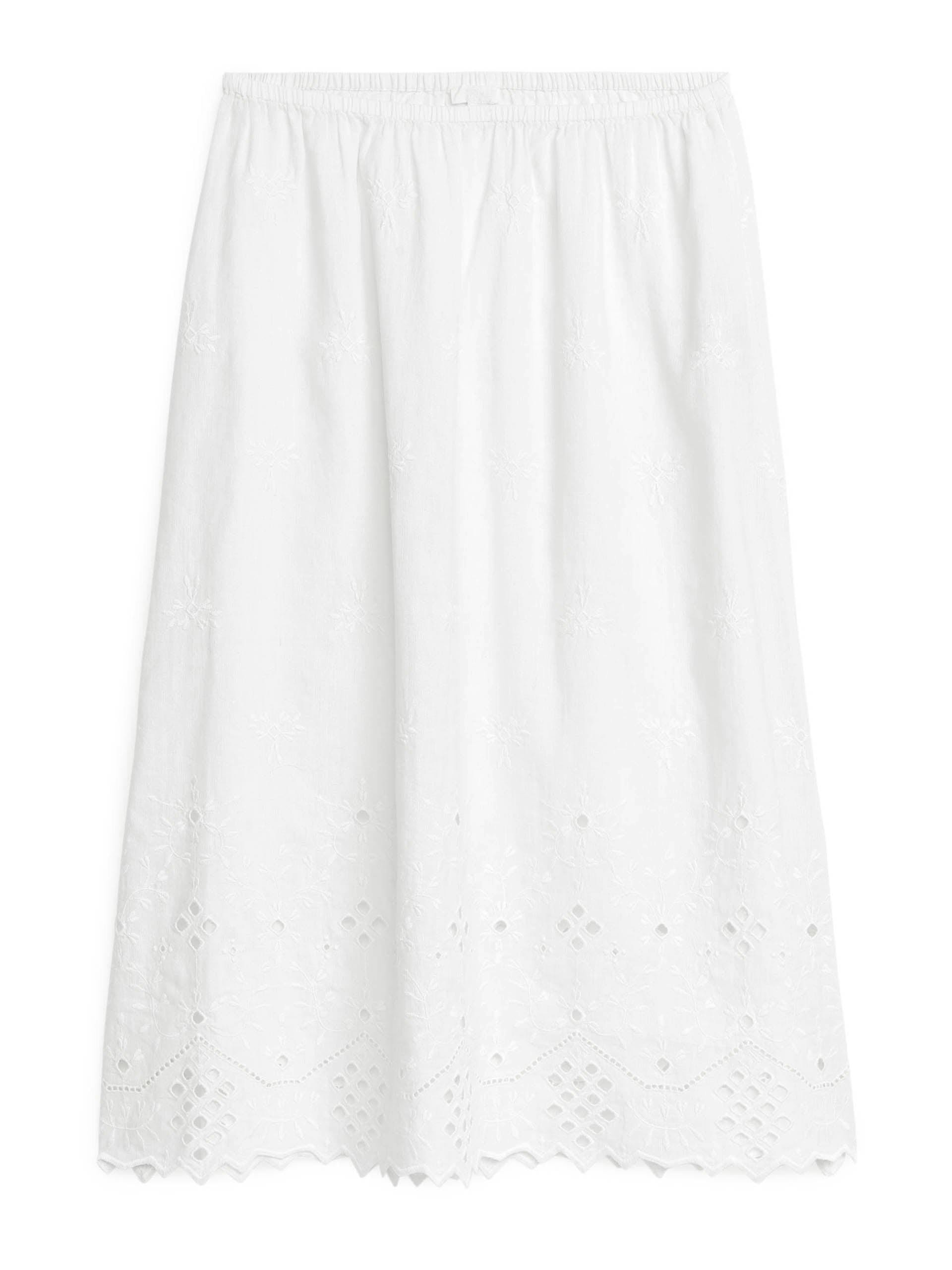 Embroidered white skirt
