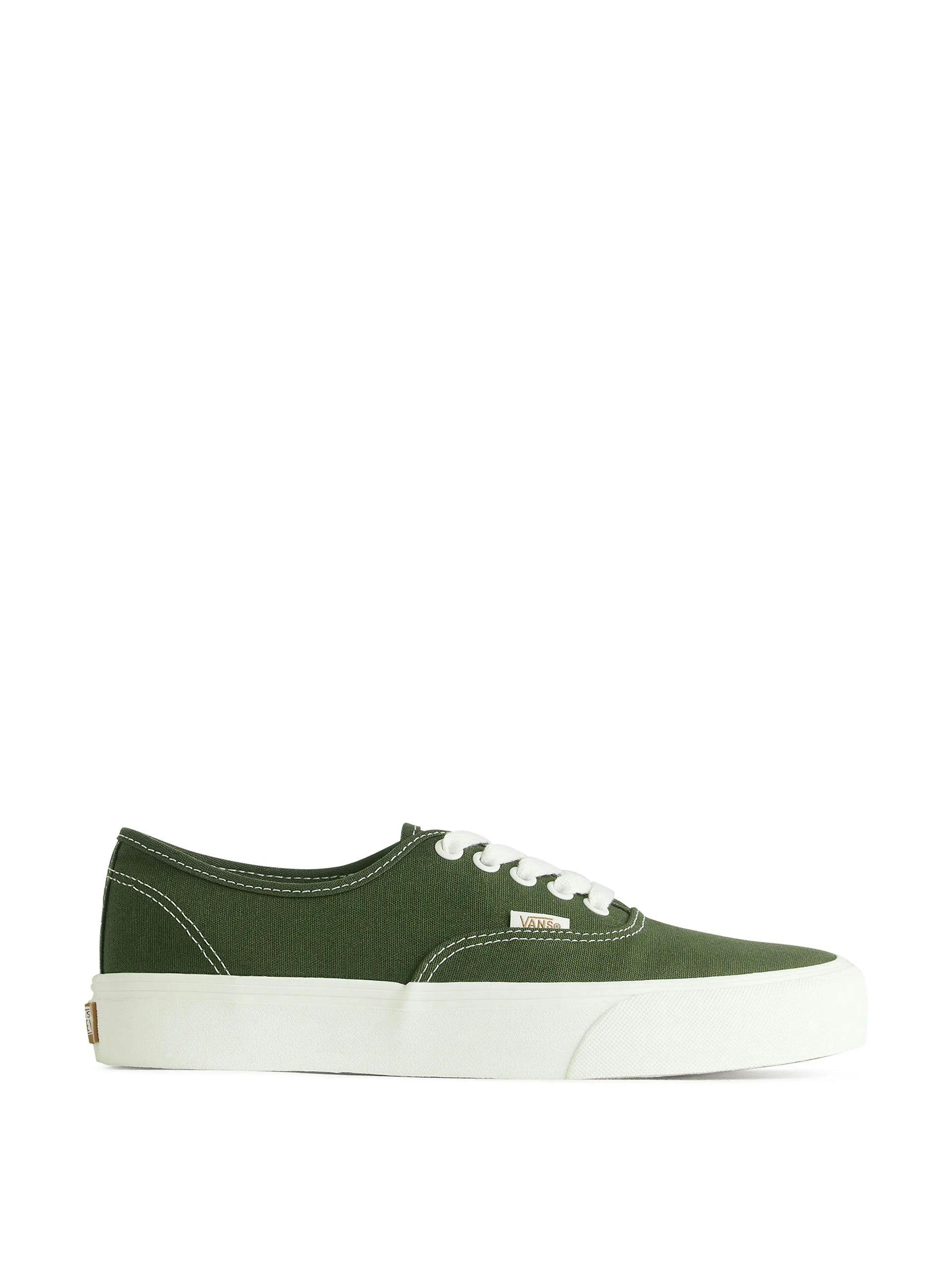 Anaheim Authentic VR3 Trainers in green