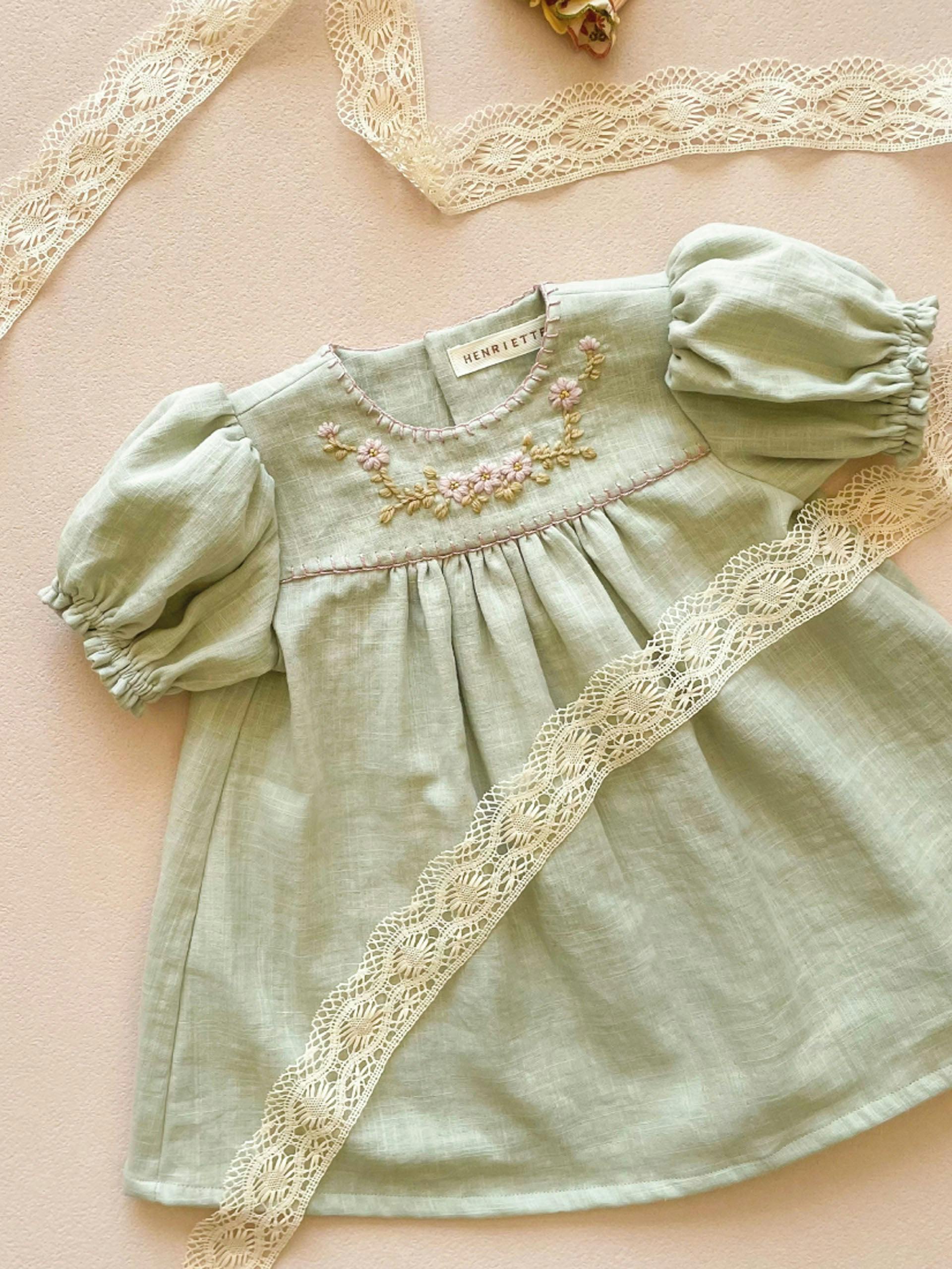 Loulou dress in soft green
