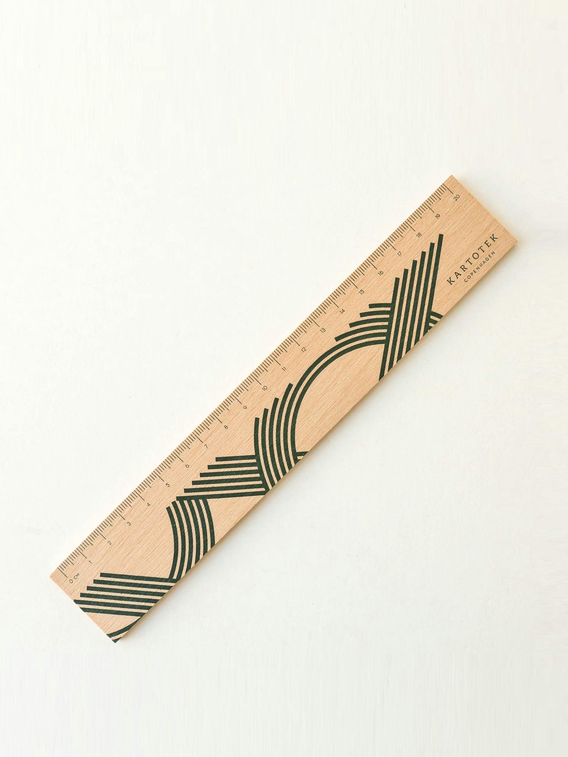 Organic lines wooden rulers