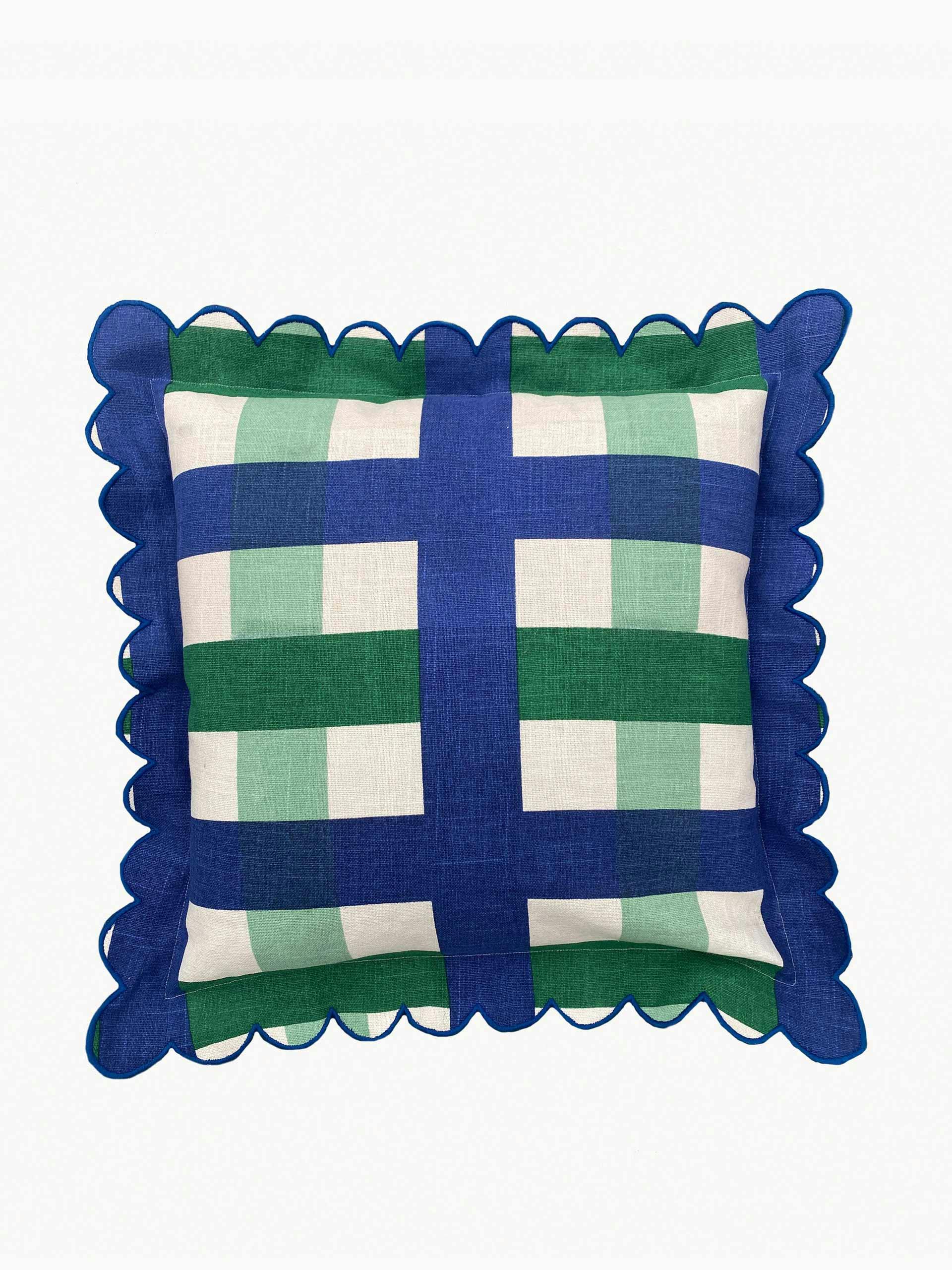 Verde & navy check scallop outdoor cushion cover