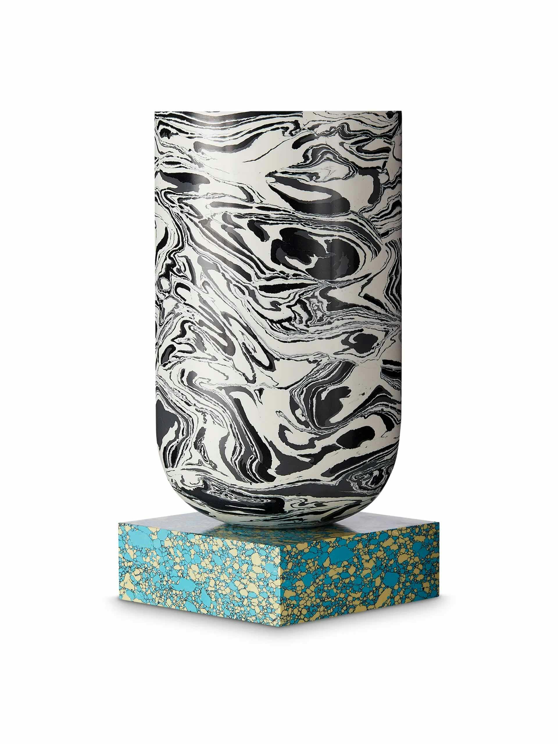 Swirl medium vase