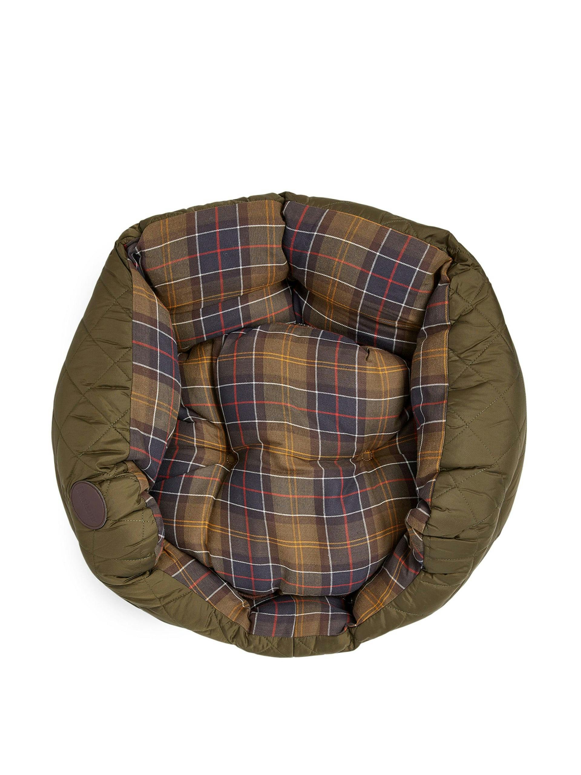 Quilted tartan dog bed