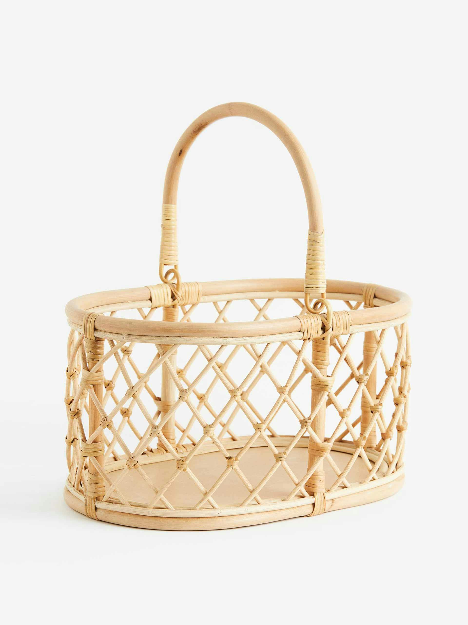 Rattan picnic basket