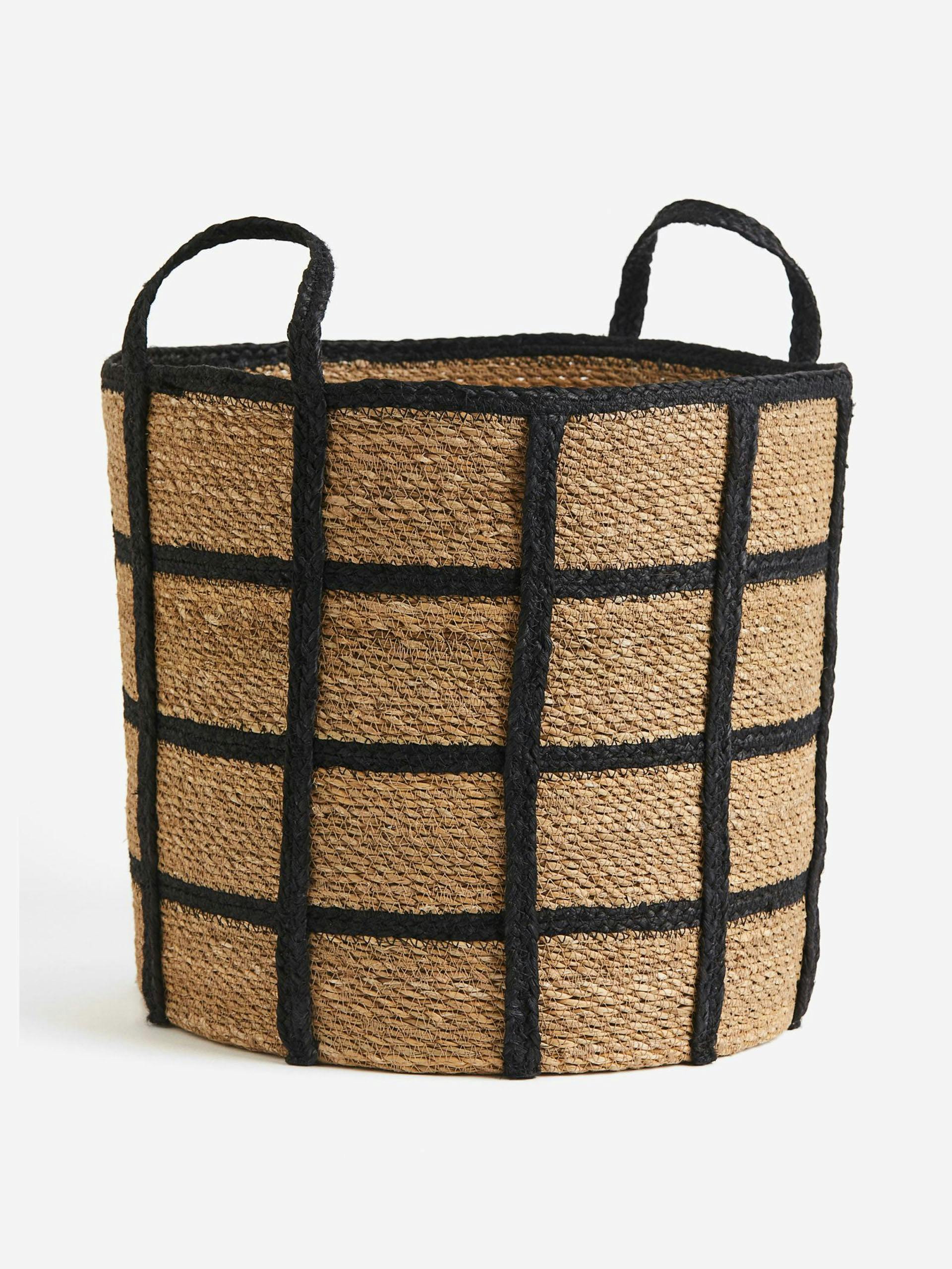 Large seagrass basket