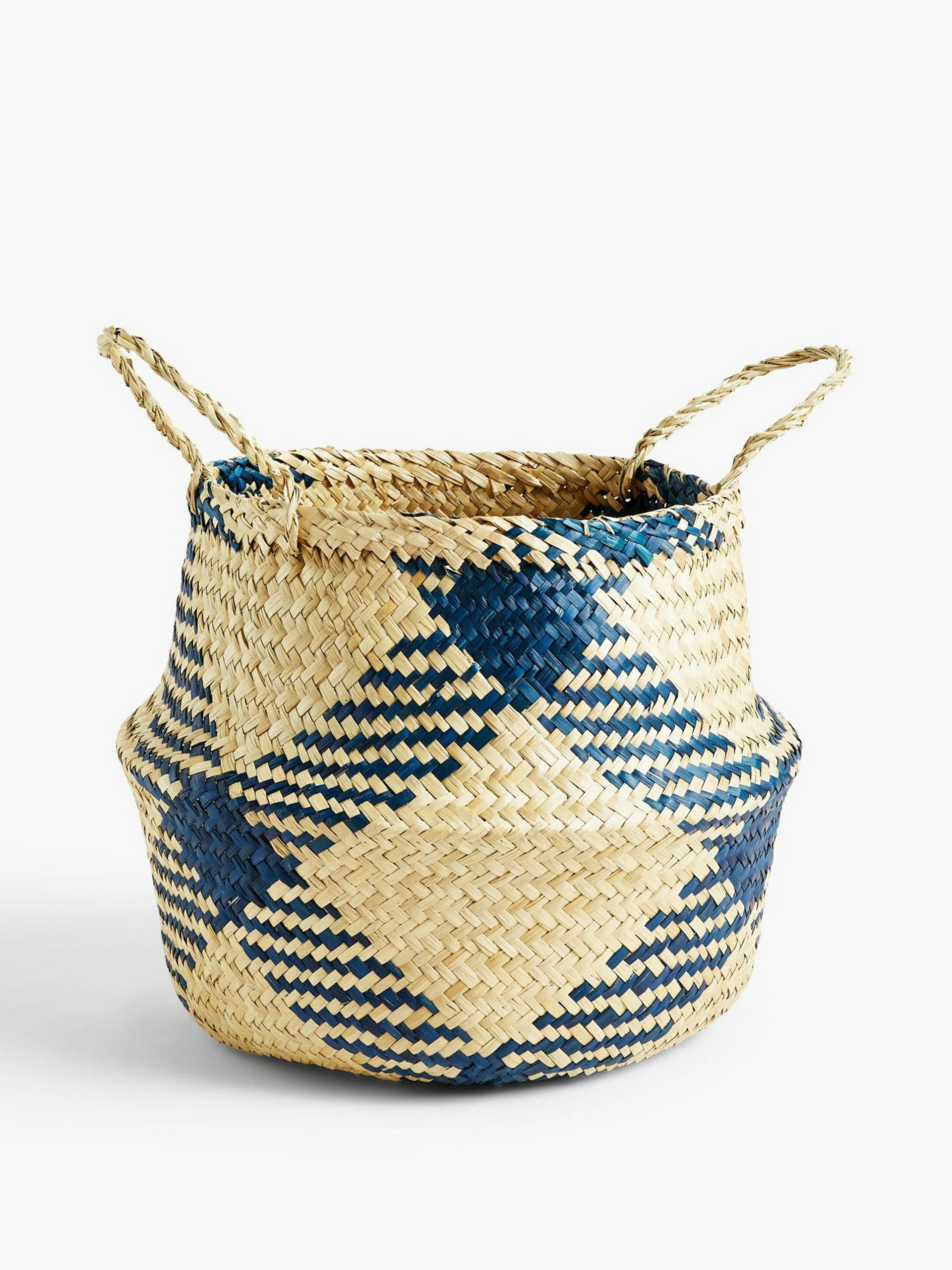 Blue pattern seagrass basket