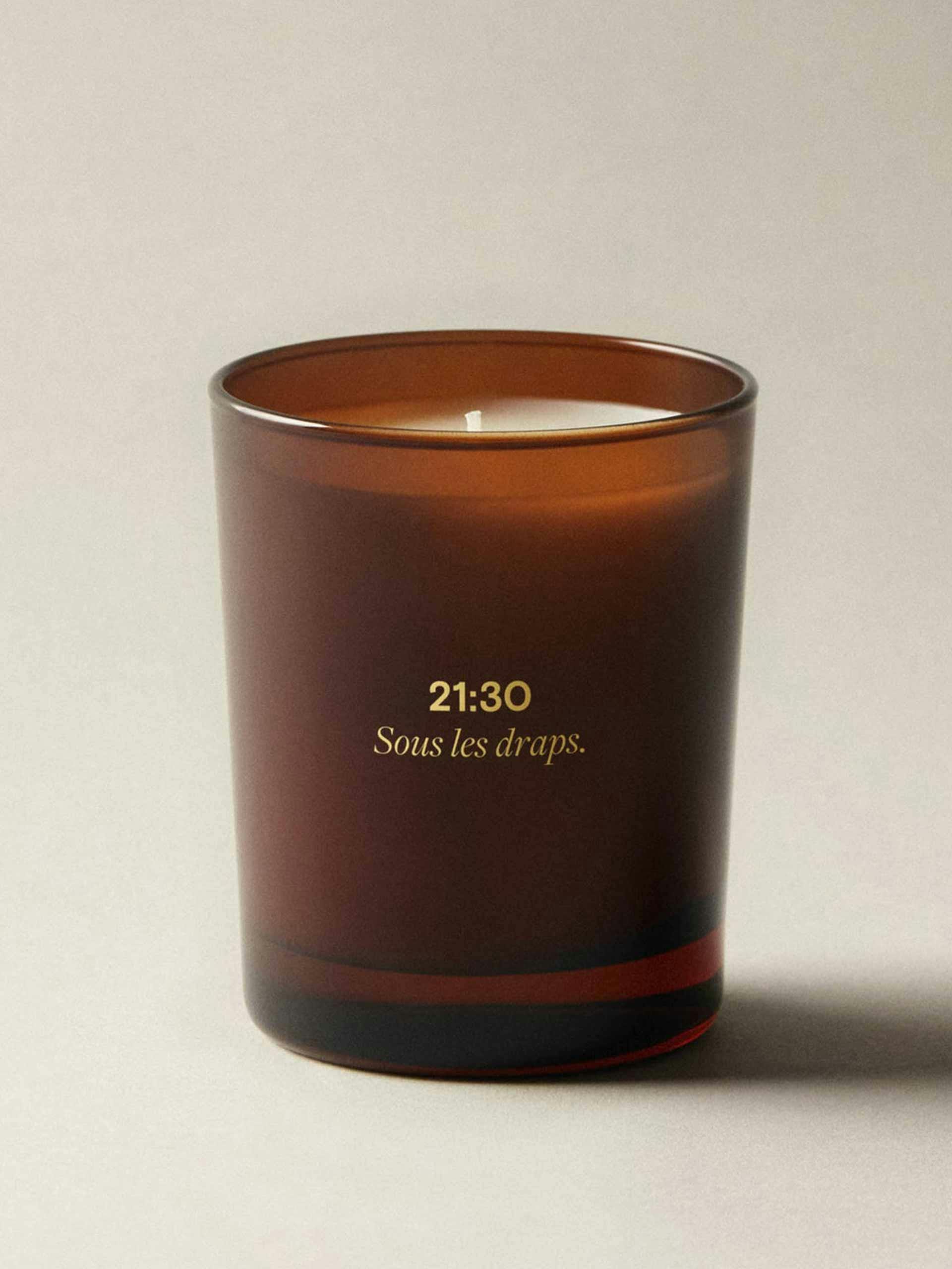 21:30 Sou Les Draps scented candle