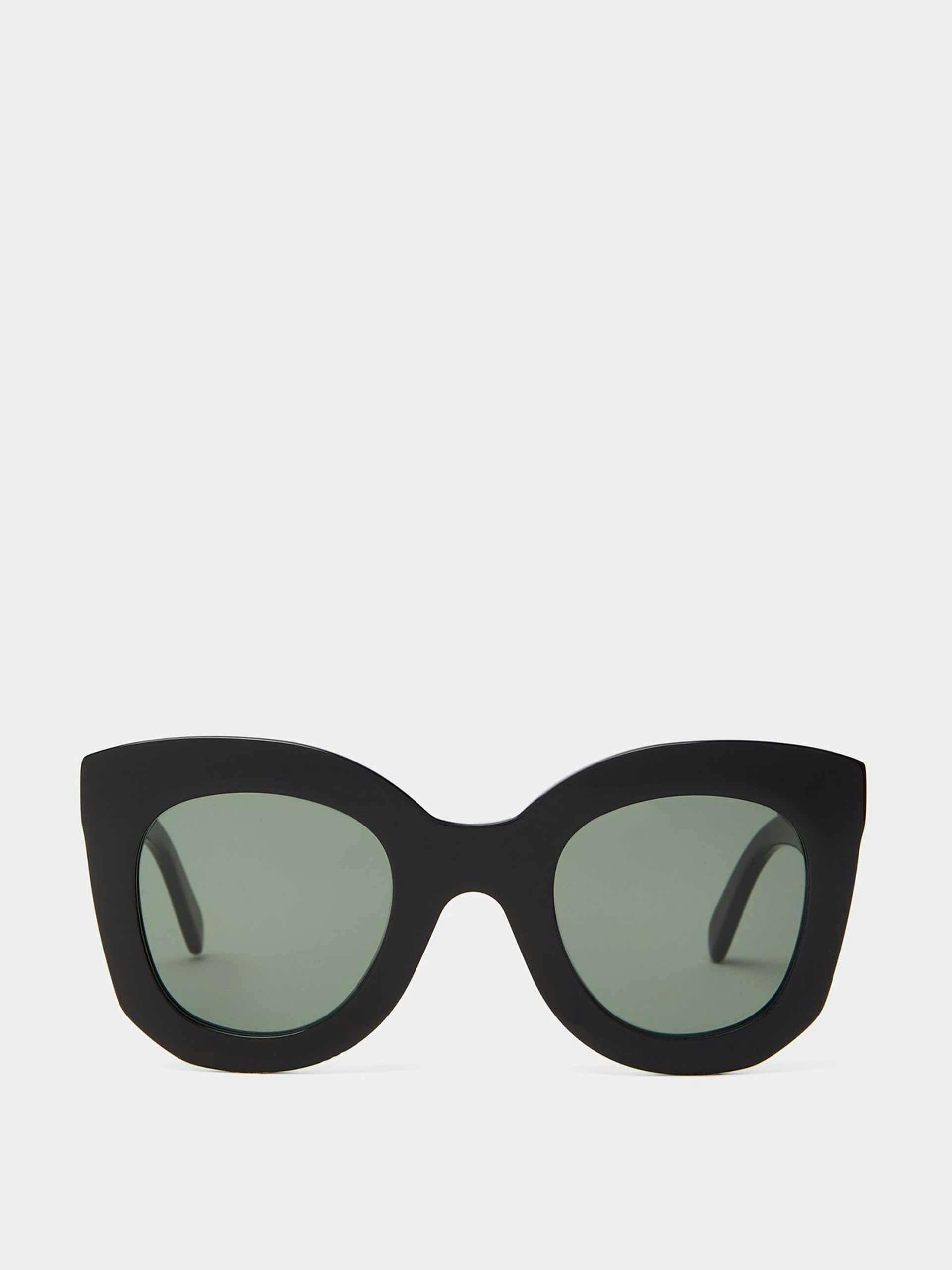 Black oversized round sunglasses