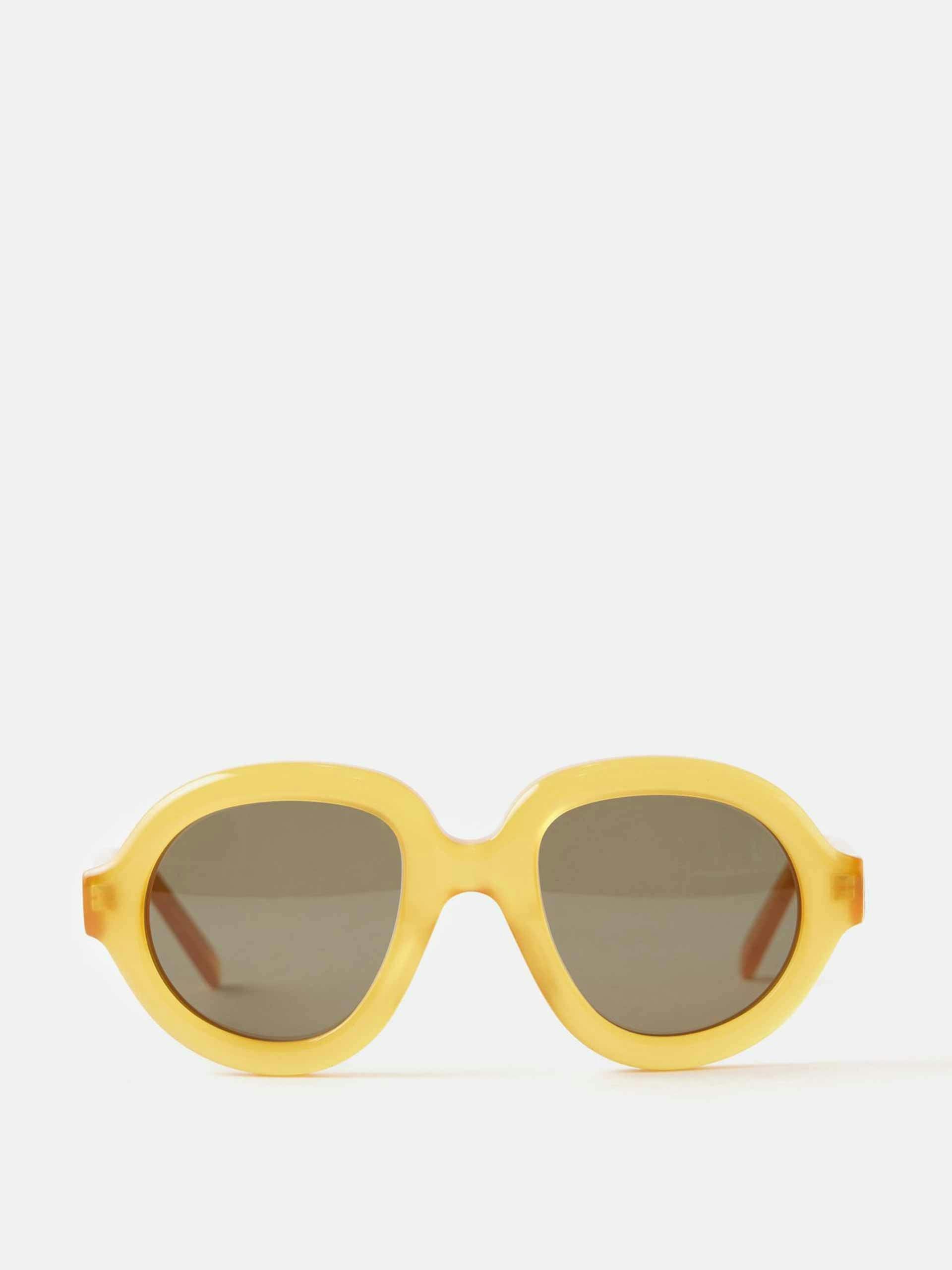 Yellow round sunglasses