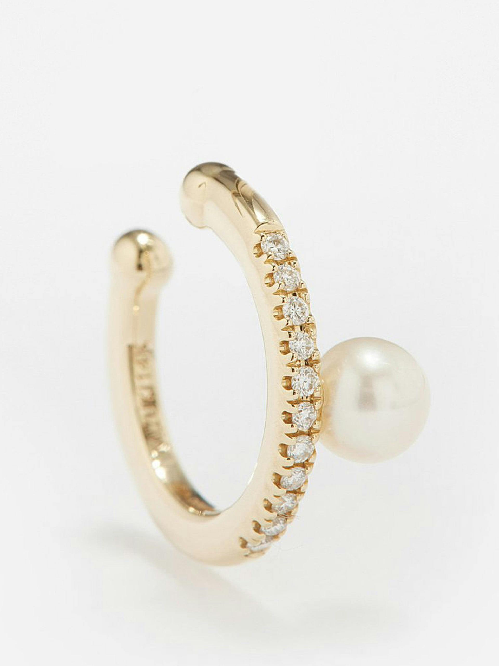 Diamond, pearl and 14kt gold ear cuff