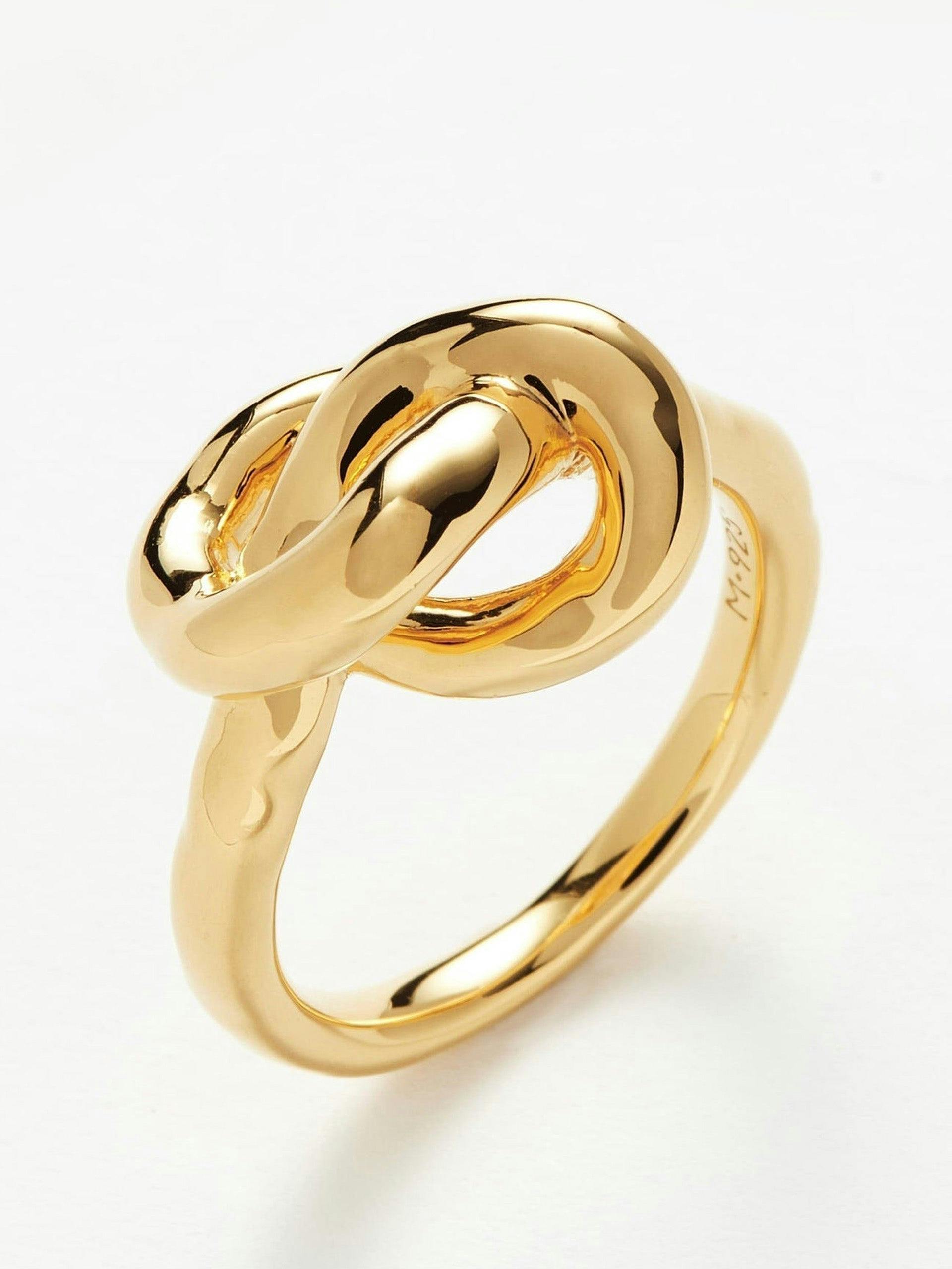 Molten knot stacking ring