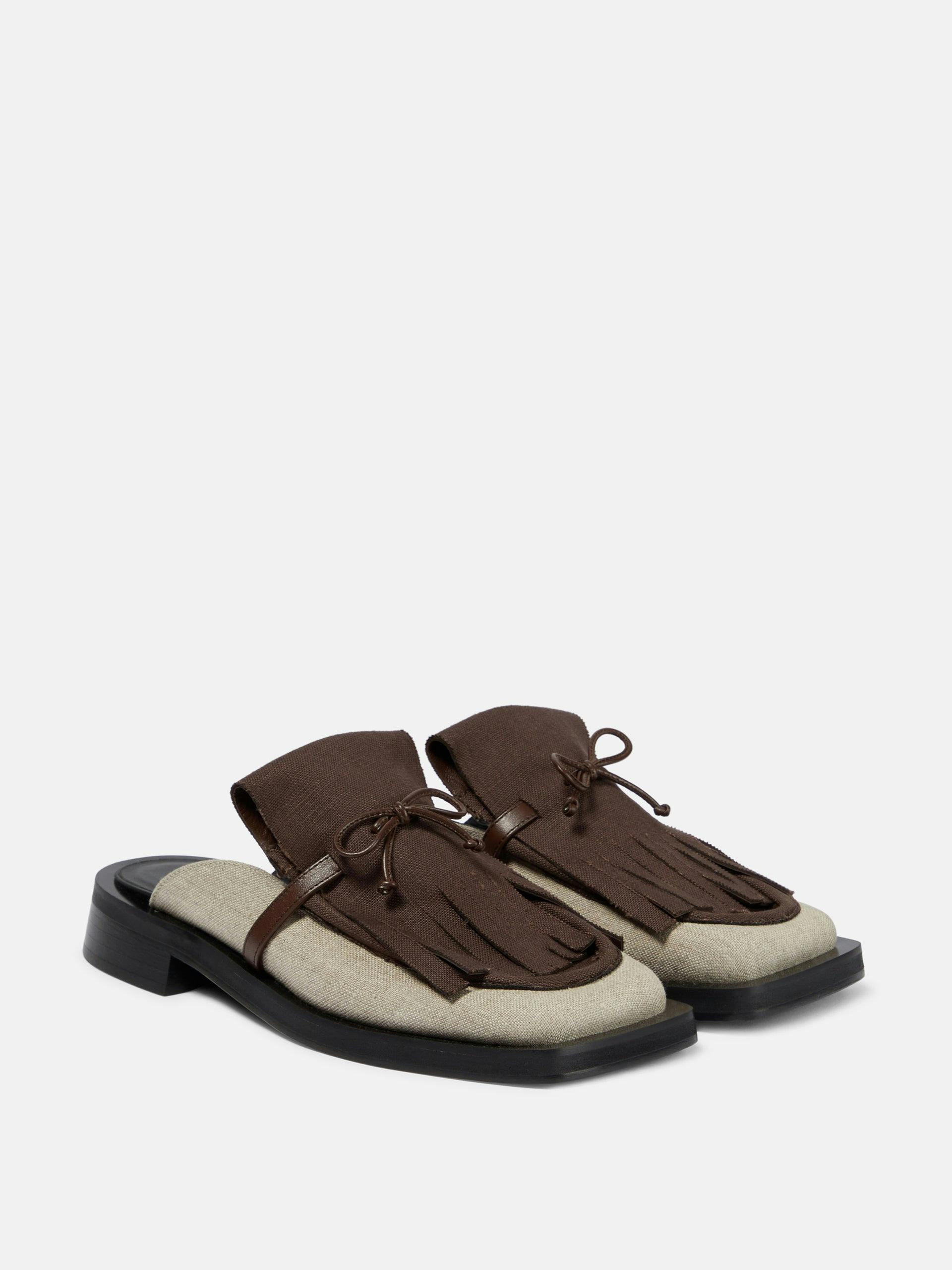 Brown tassel-detailed linen slippers