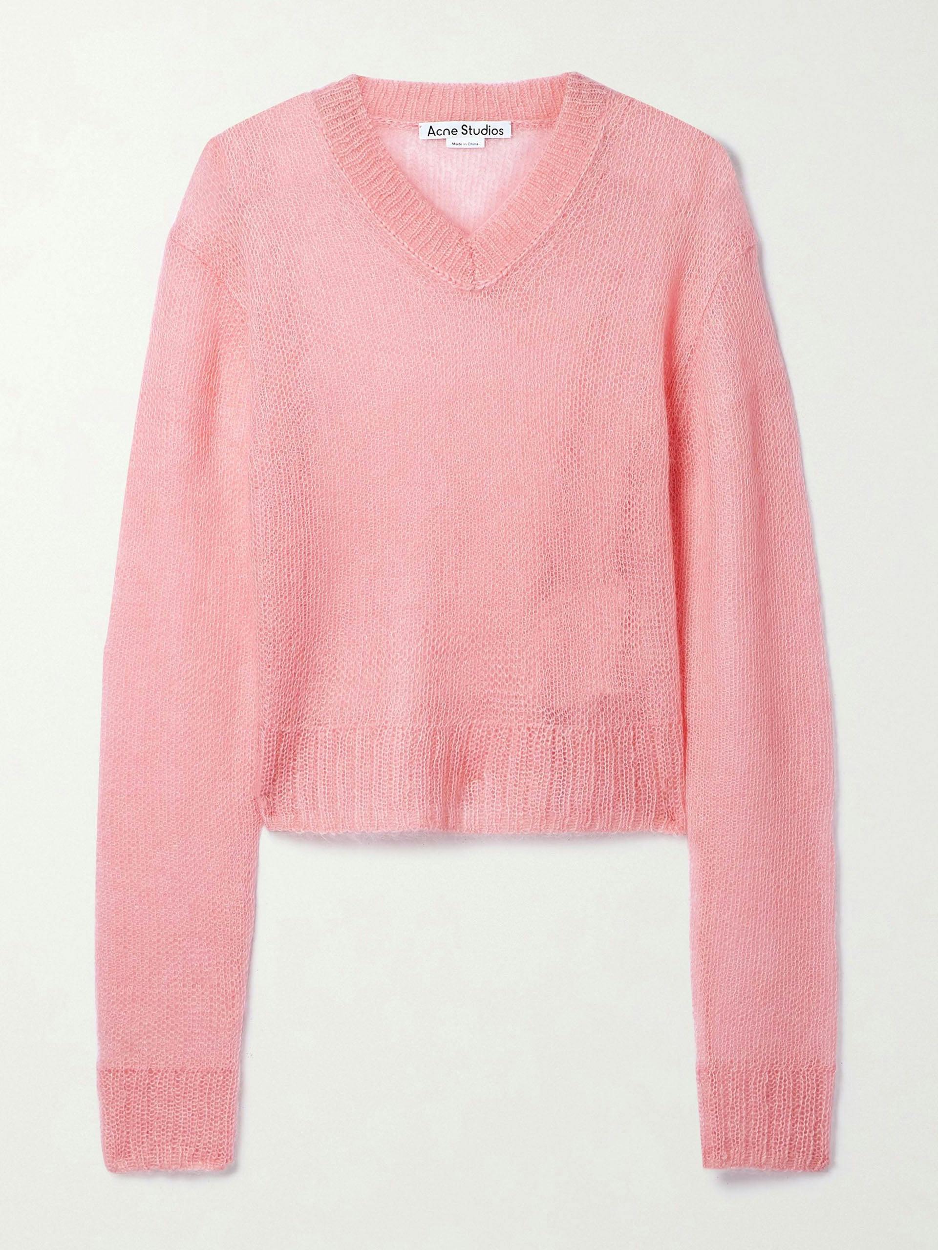 Cropped pink sweater
