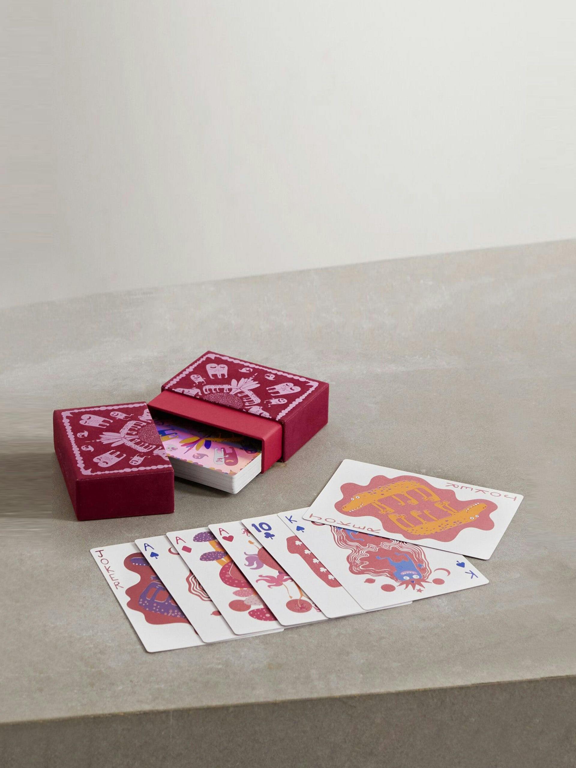 Velvet box and jumbo playing cards