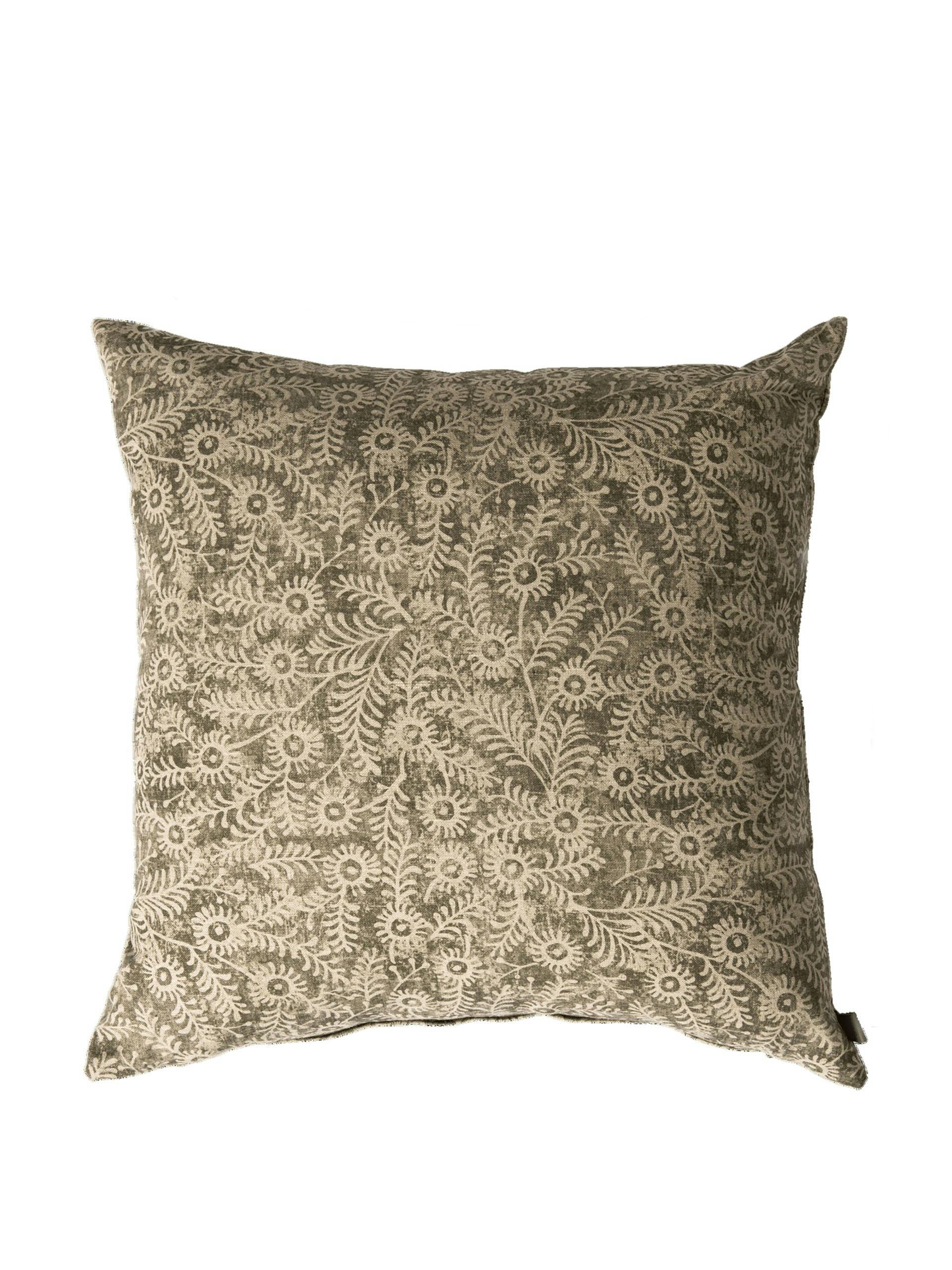Grace cushion in Orla linen