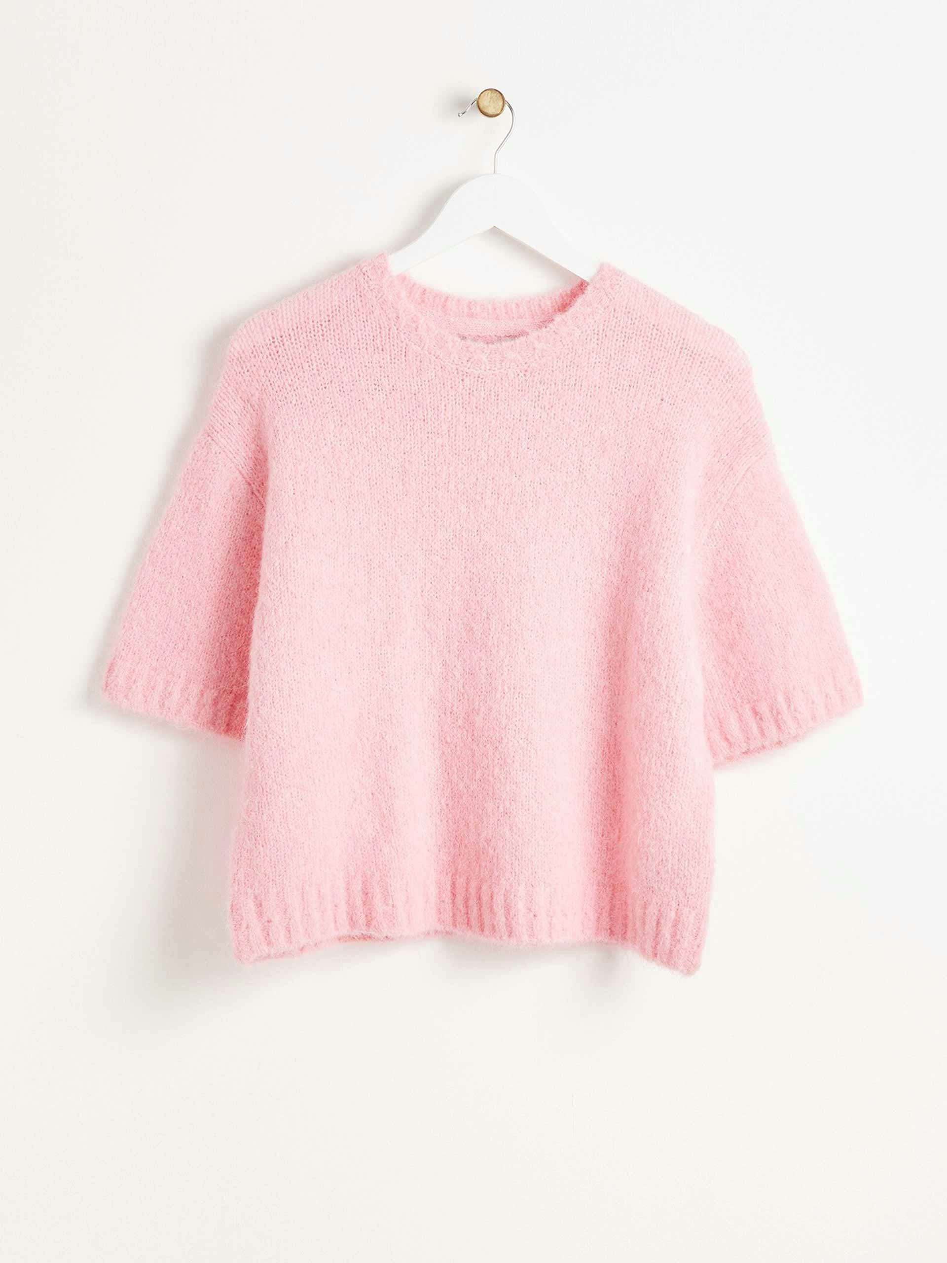 Fluffy pink knitted shell top