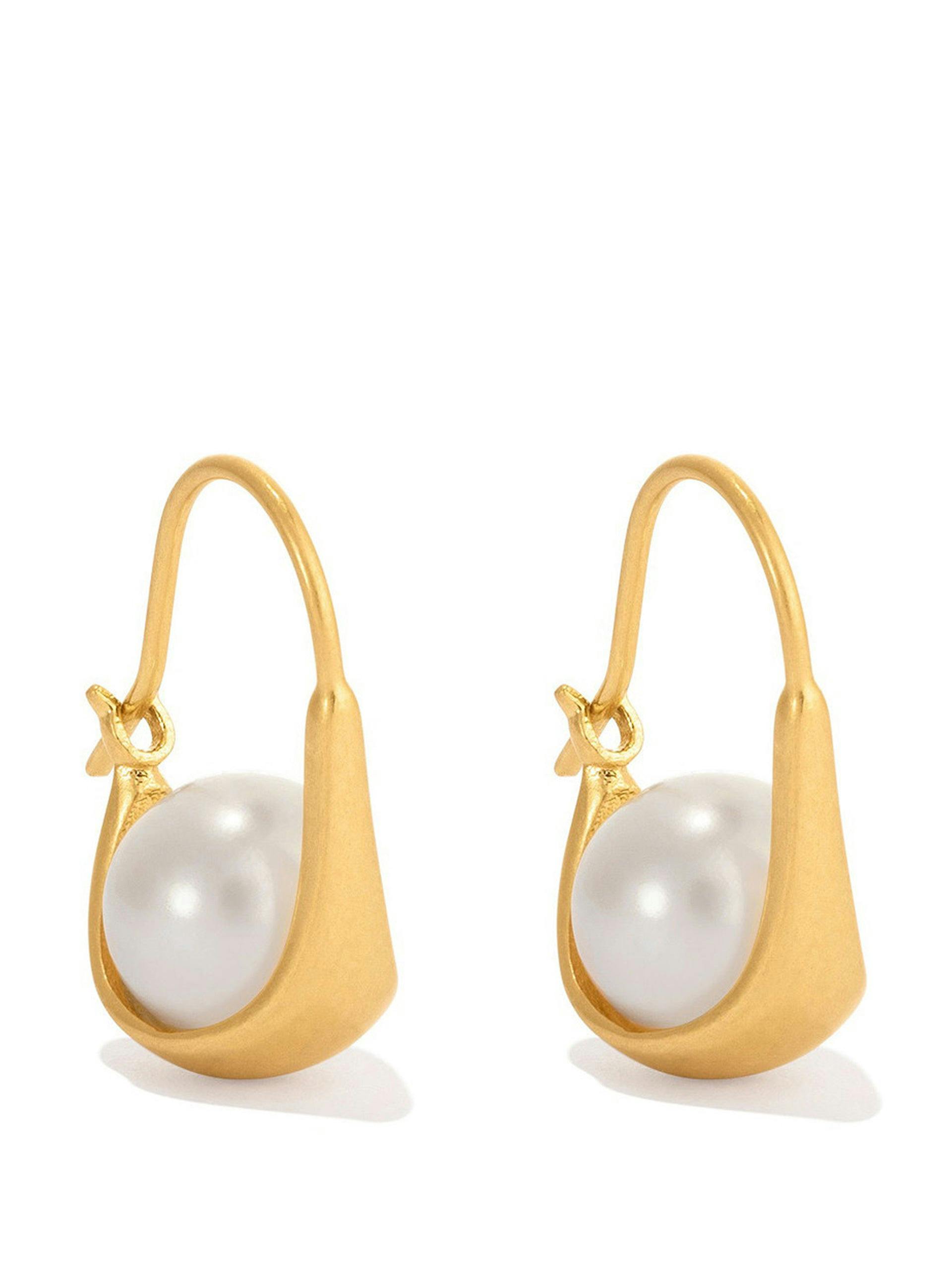 Jaclyn earrings in gold and white