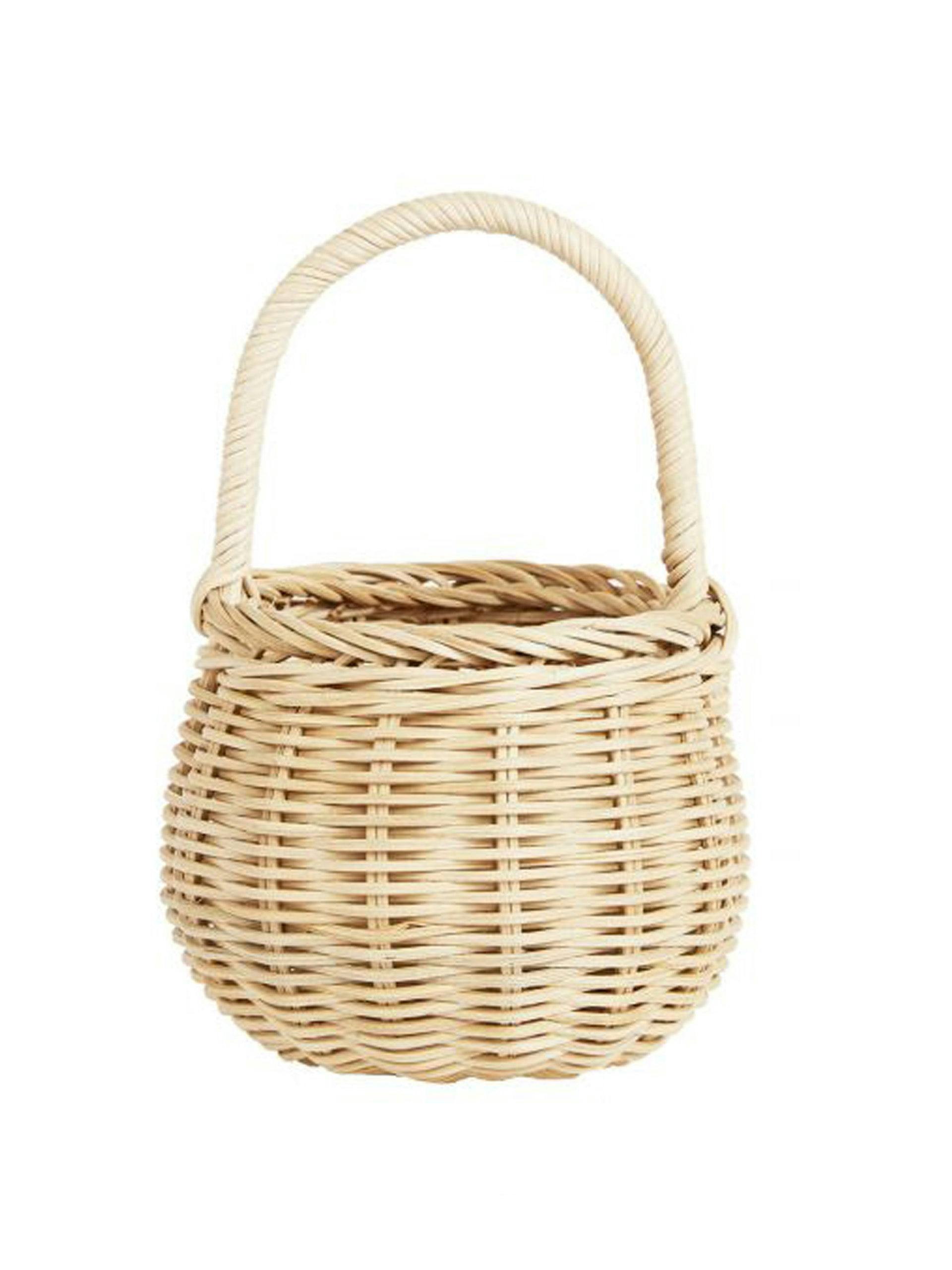 Wicker berry basket