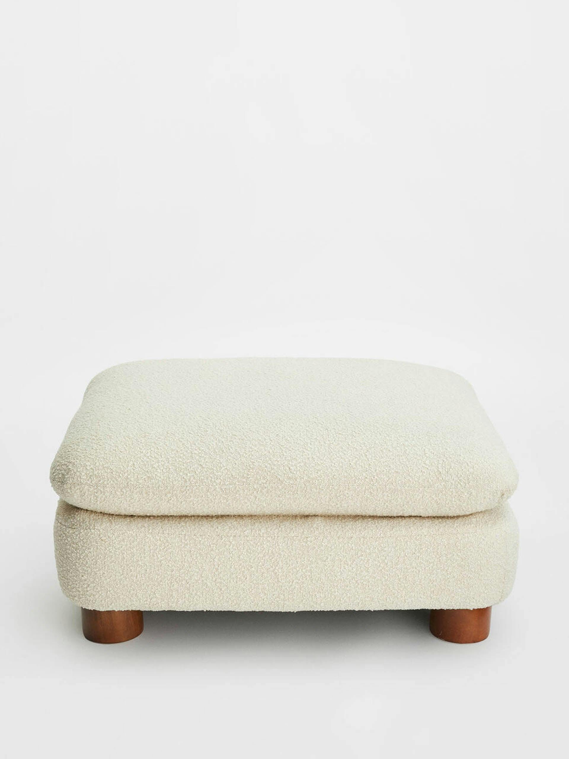 Ottoman in Boucle Natural