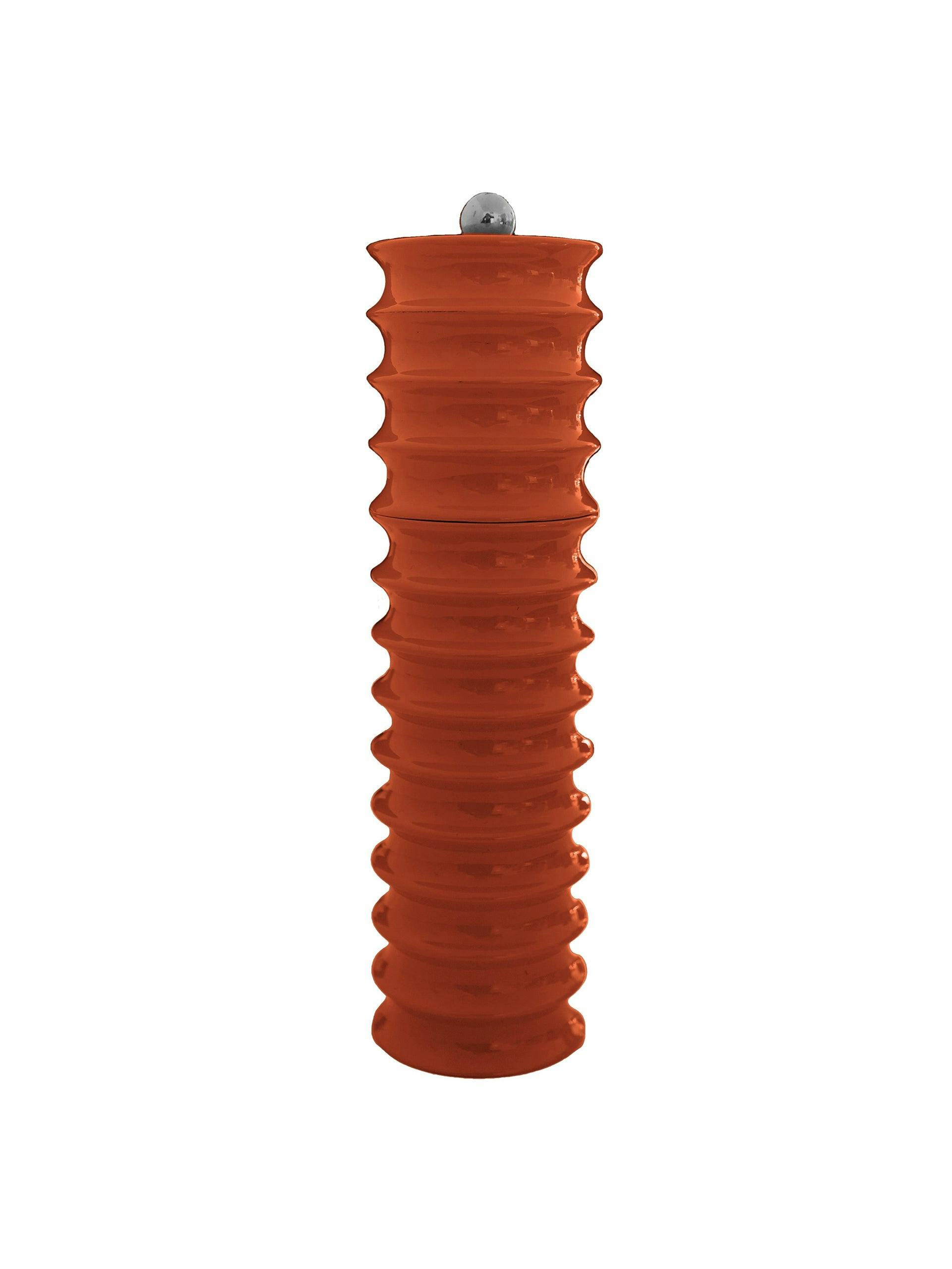 Twister salt/pepper grinder in Orange