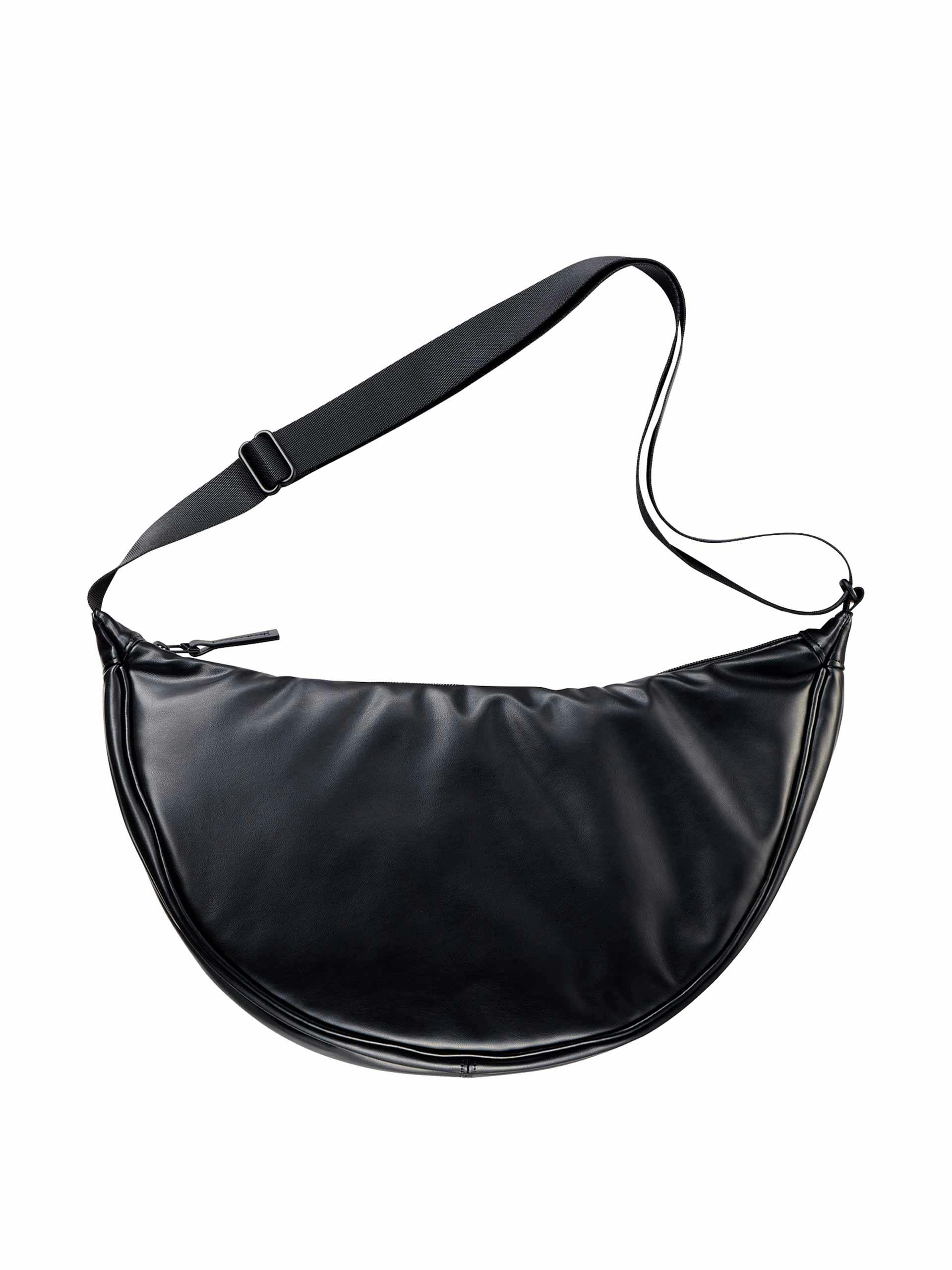 Round black shoulder bag