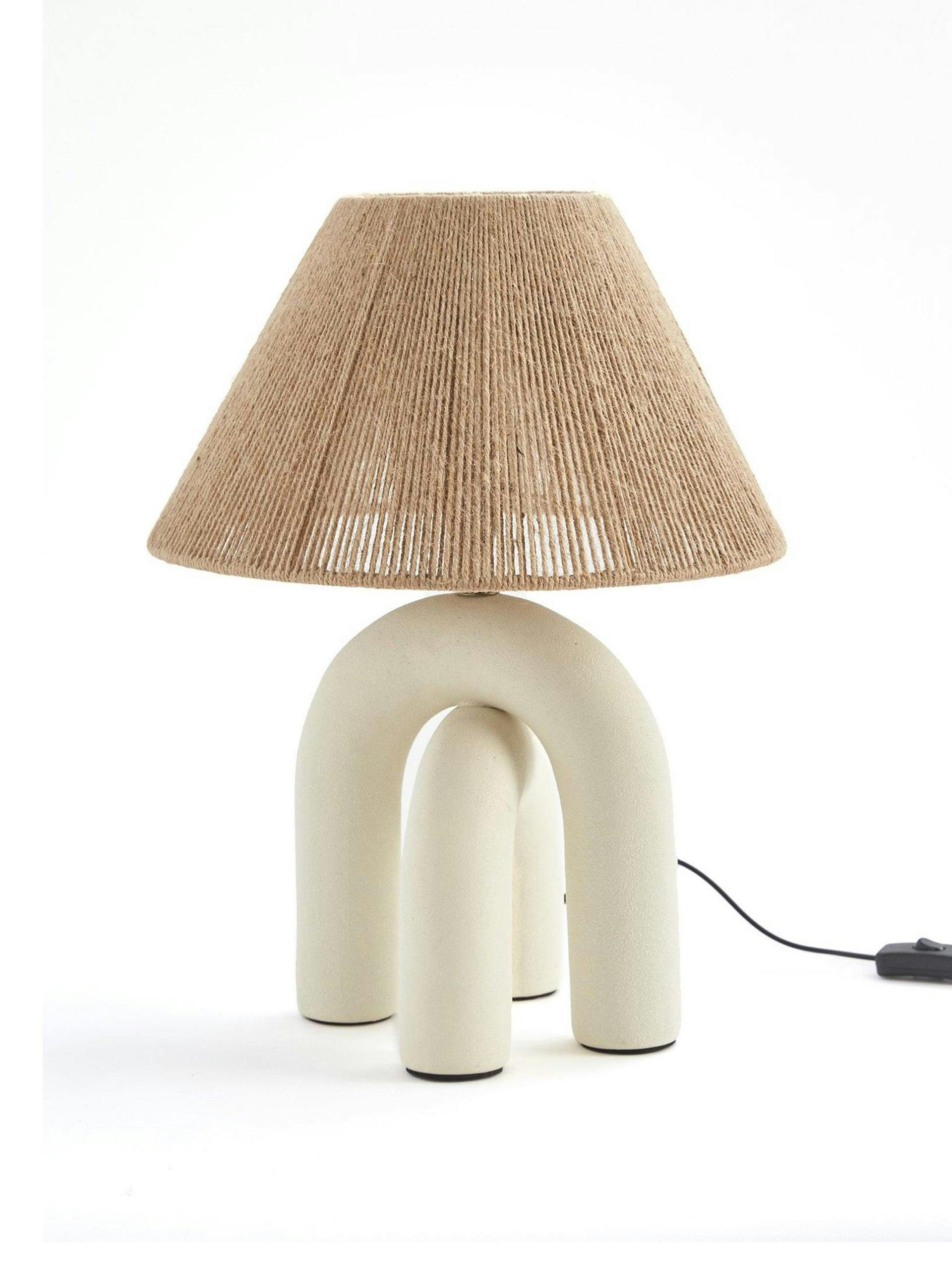 Aila ceramic table lamp